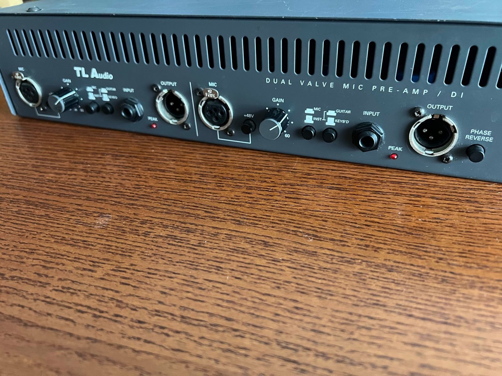 TL Audio PA-2 Dual Valve Mic Preamp & DI – 2-Channel Vintage Valve Unit ...