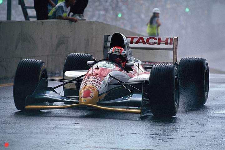 Johnny Herbert's Lotus 102B-Judd at 1991 Australian GP