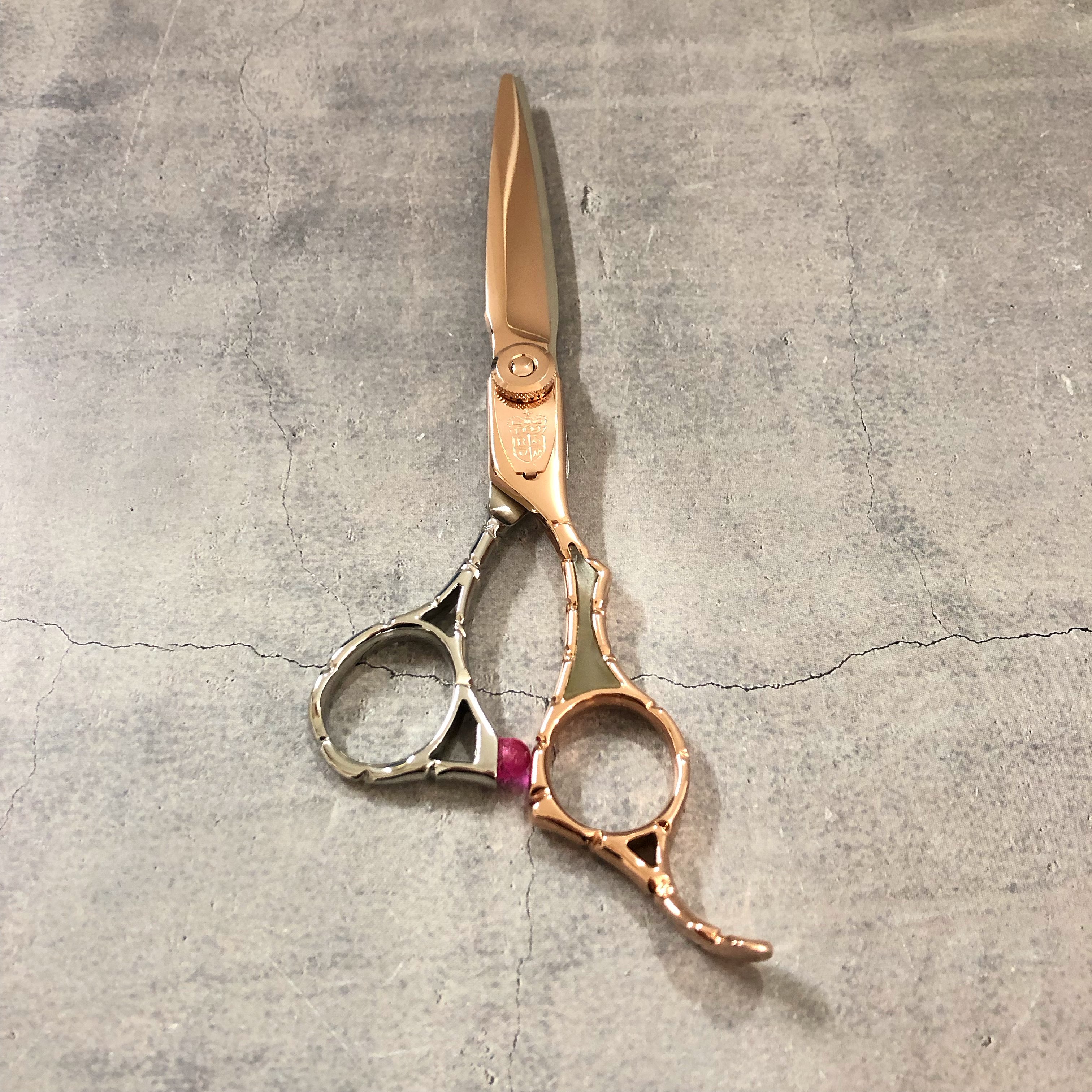 ロイヤルマスターシザーズ(ROYAL MASTER SCISSORS) | Osaka Osaka
