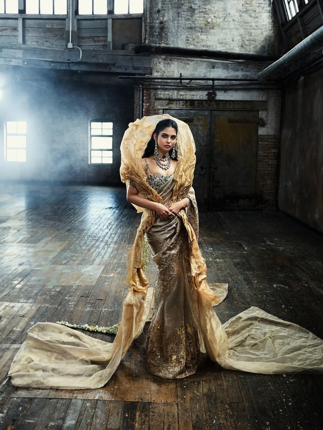 Isha Ambani transforms the saree into a statement of art and identity ✨ Woven with fine gold threads and detailed with hand-painted, heritage-inspired motifs, the look beautifully bridges tradition with modern expression