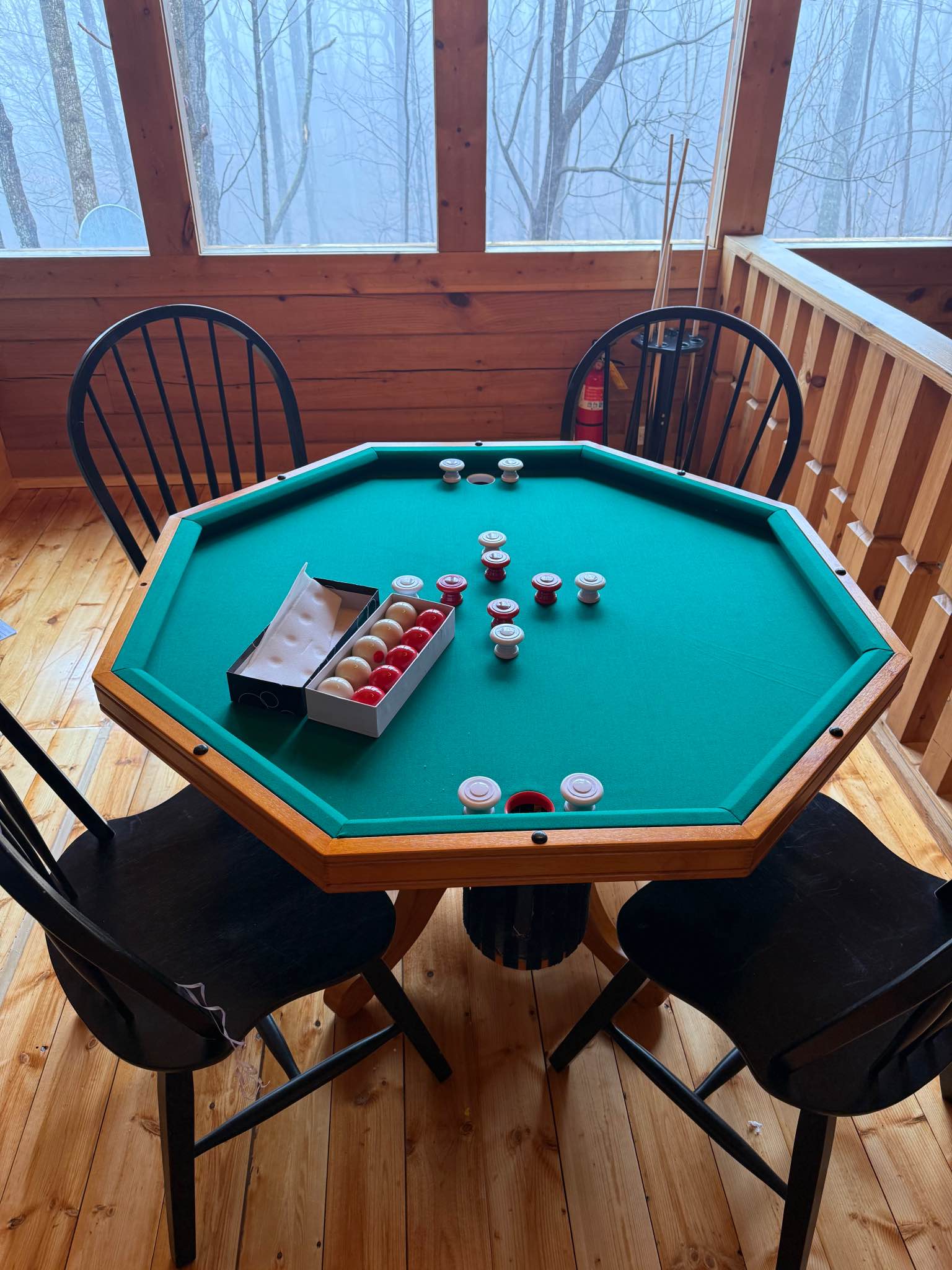 2-in-1 Octagon Poker Table + Bumper Pool Table – Solid Wood – 4 chairs ...