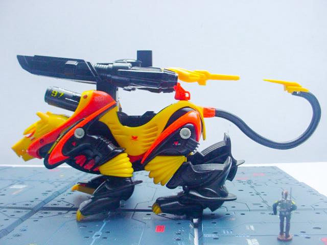 The mighty Gilvader (ギル・ベイダー ) or Gil Vader is a Wyvern