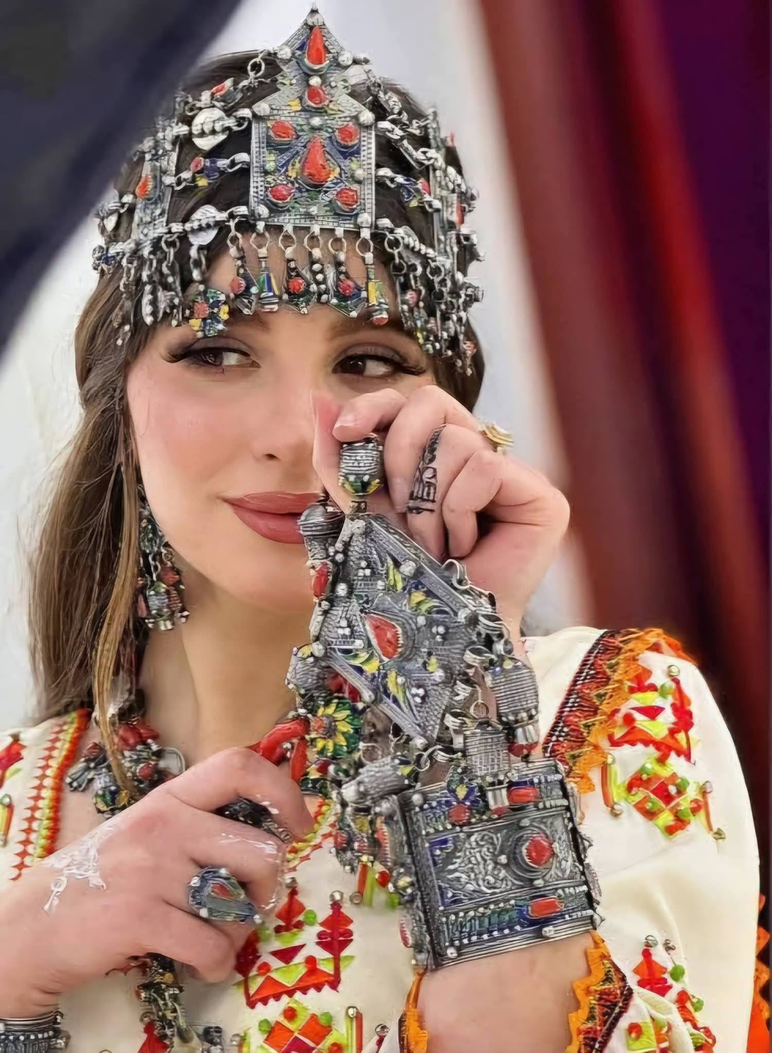 Diadème Ancien Berbère Kabyle En Métal émaillé - Pièce Vintage Et Ethnique