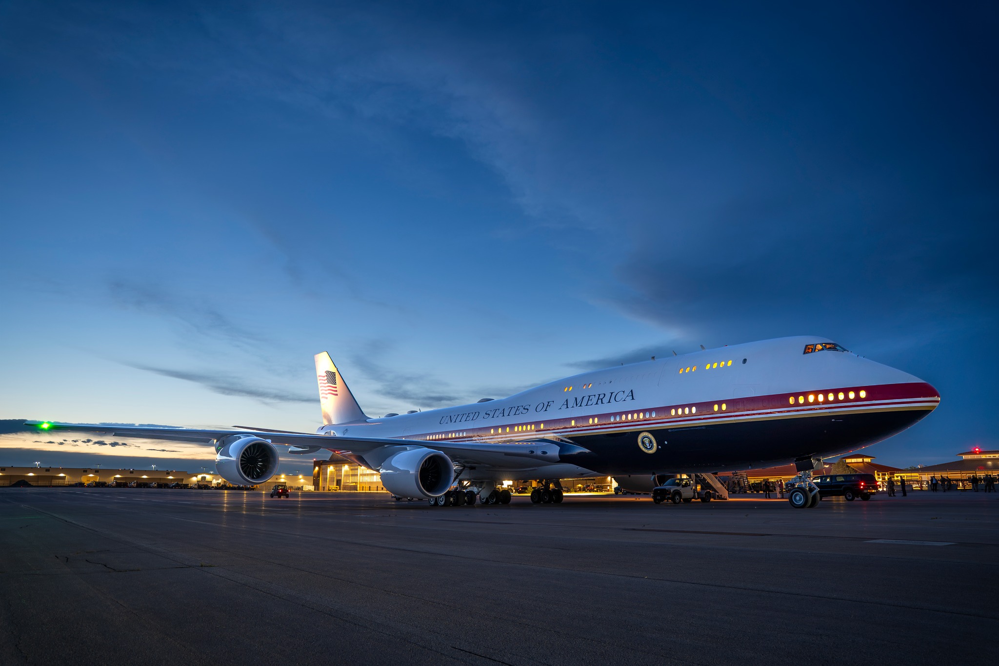 No introduction needed. 🇺🇸✈️ #SAMFox #PerfectionIsOurStandard