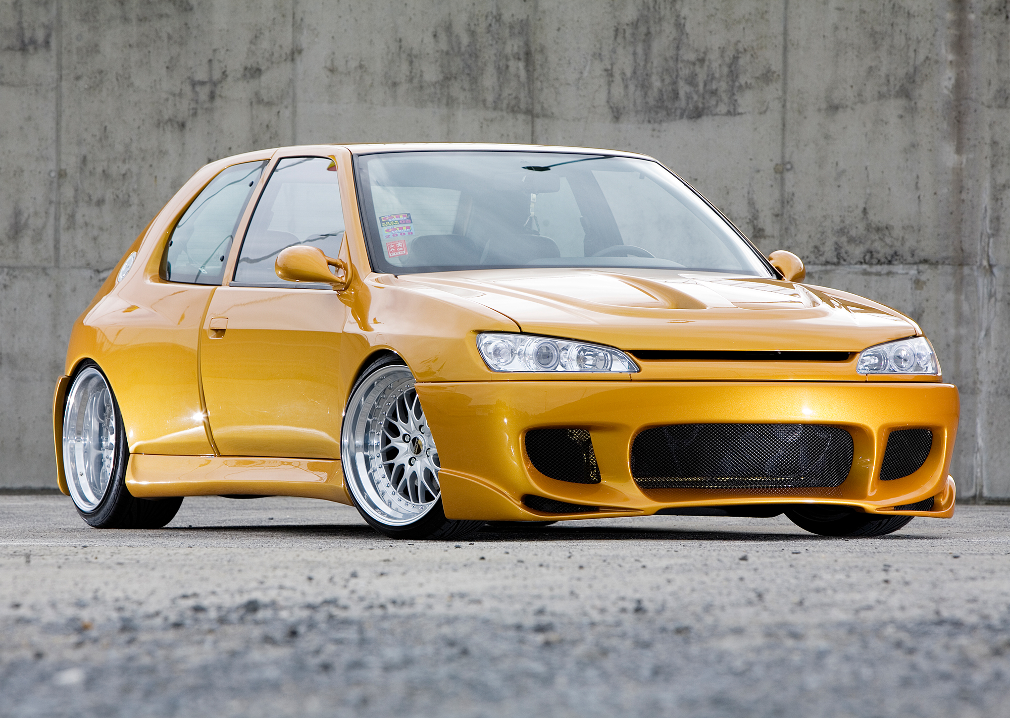 003 - THE MODIFIED COLLECTIVE - On this episode of 'The Modified