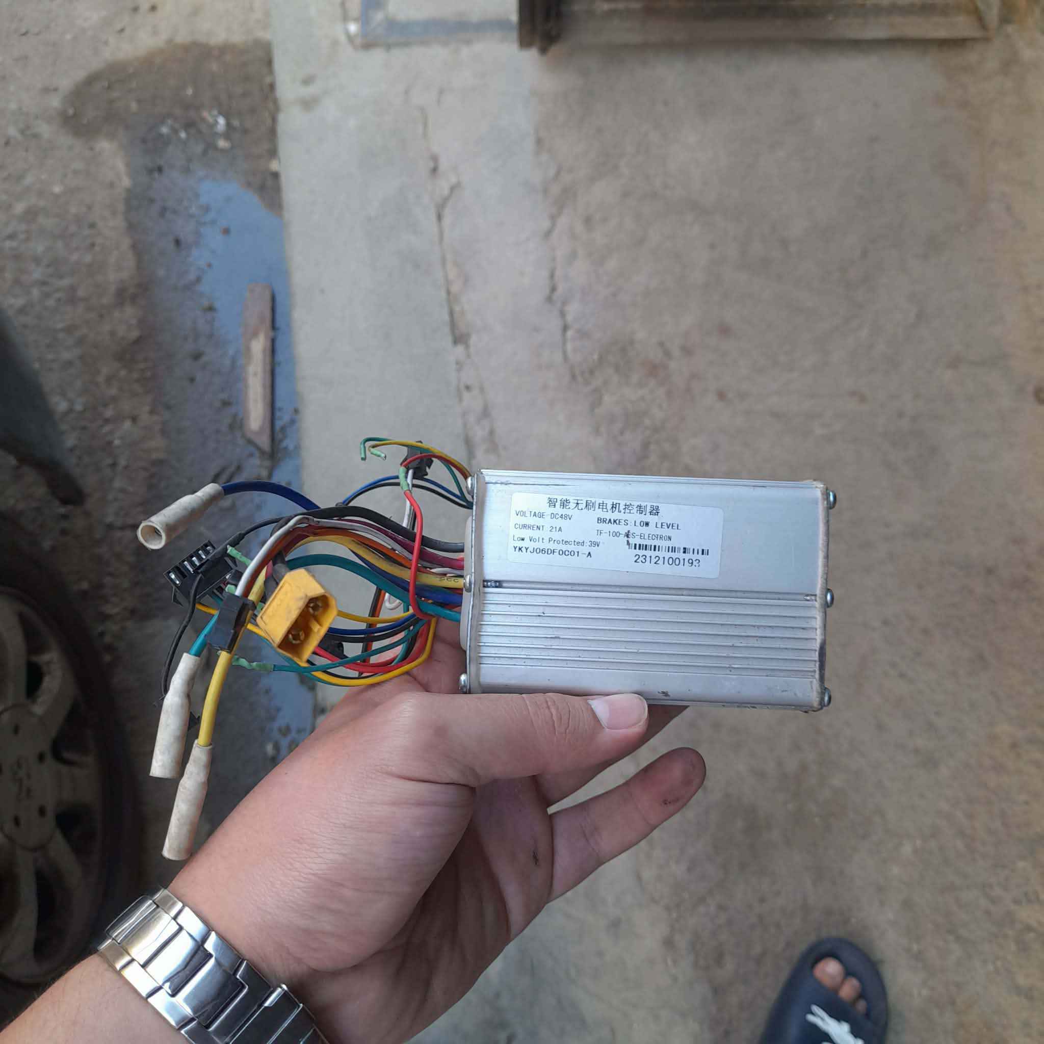 Moteur Scooter Puissance Contrôleur Scooter Électrique Yhenlovtt 48V 25A - Écran LCD, Compatible 36-60V Contrôleur 48V 25A