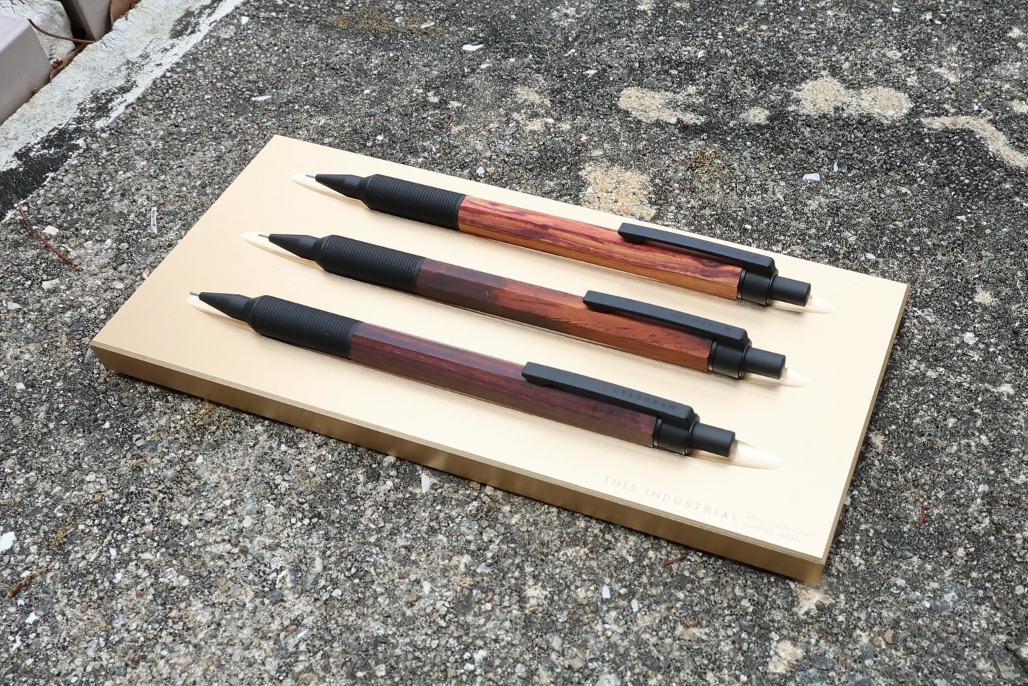 Luddite EVERDRAW 欅、キューバンマホガニー、桜縮杢 erfolg_c251