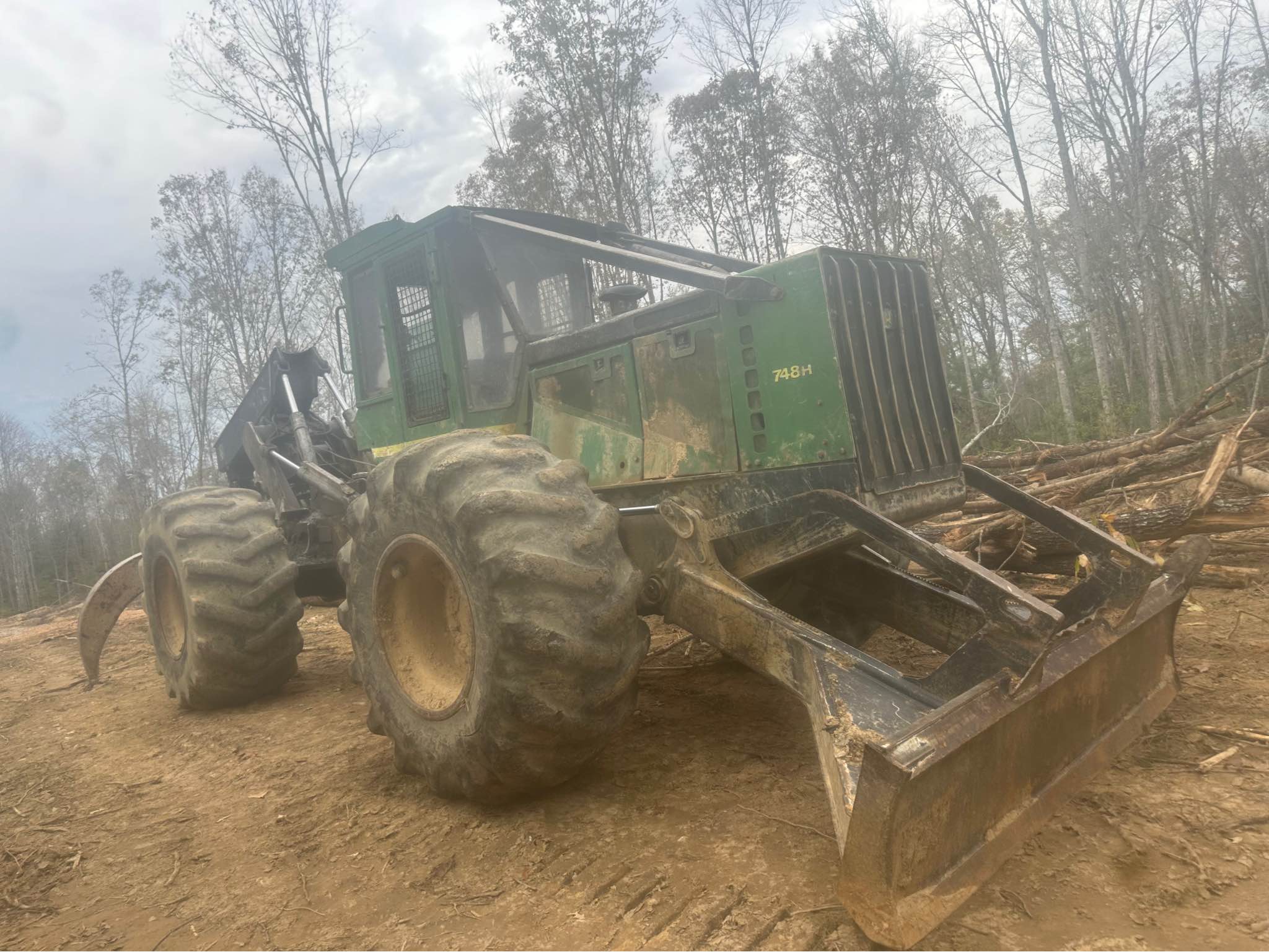 2006 John Deere 748h