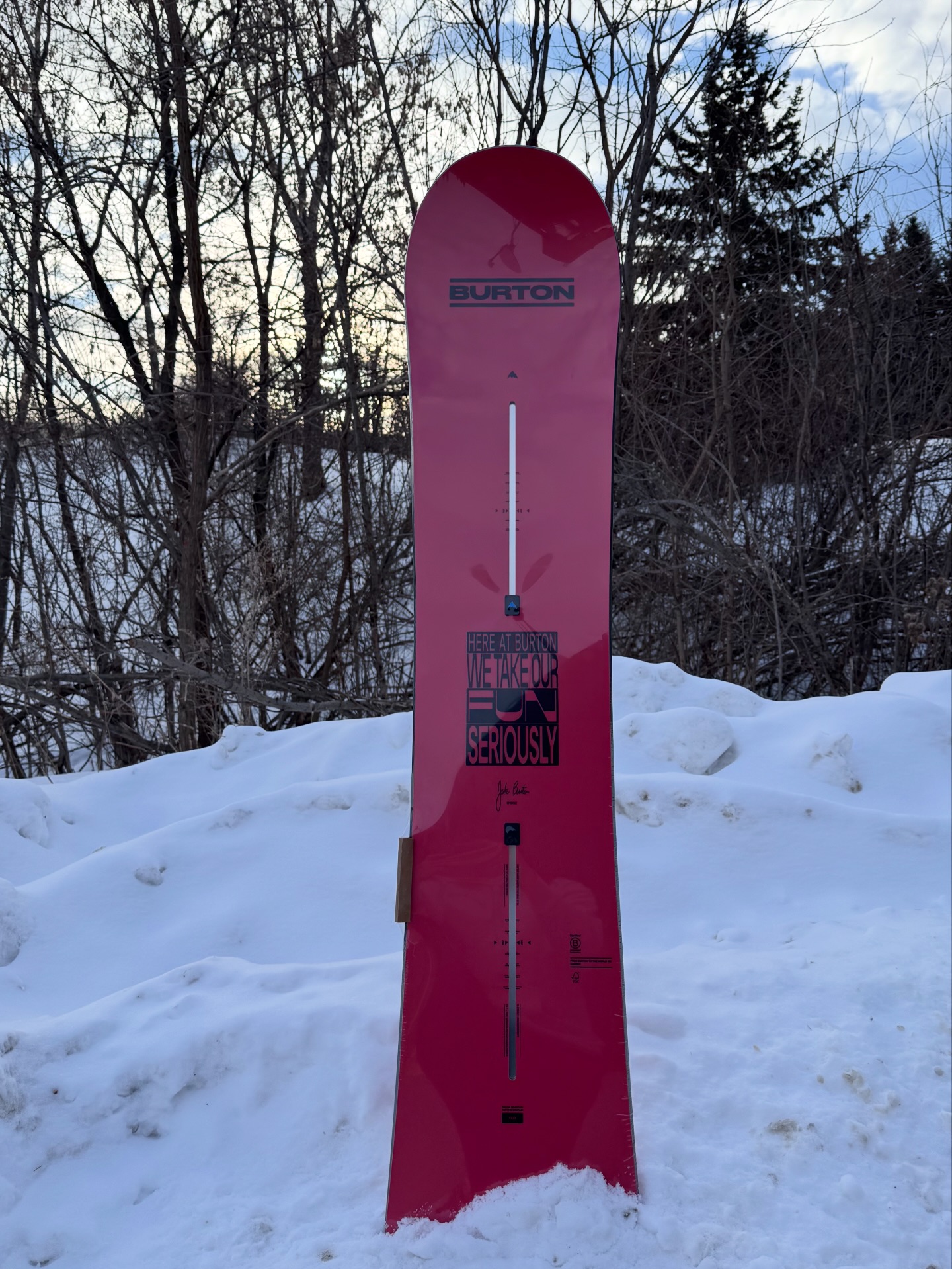 Dropping now from @burton to the world blossom boards we have 