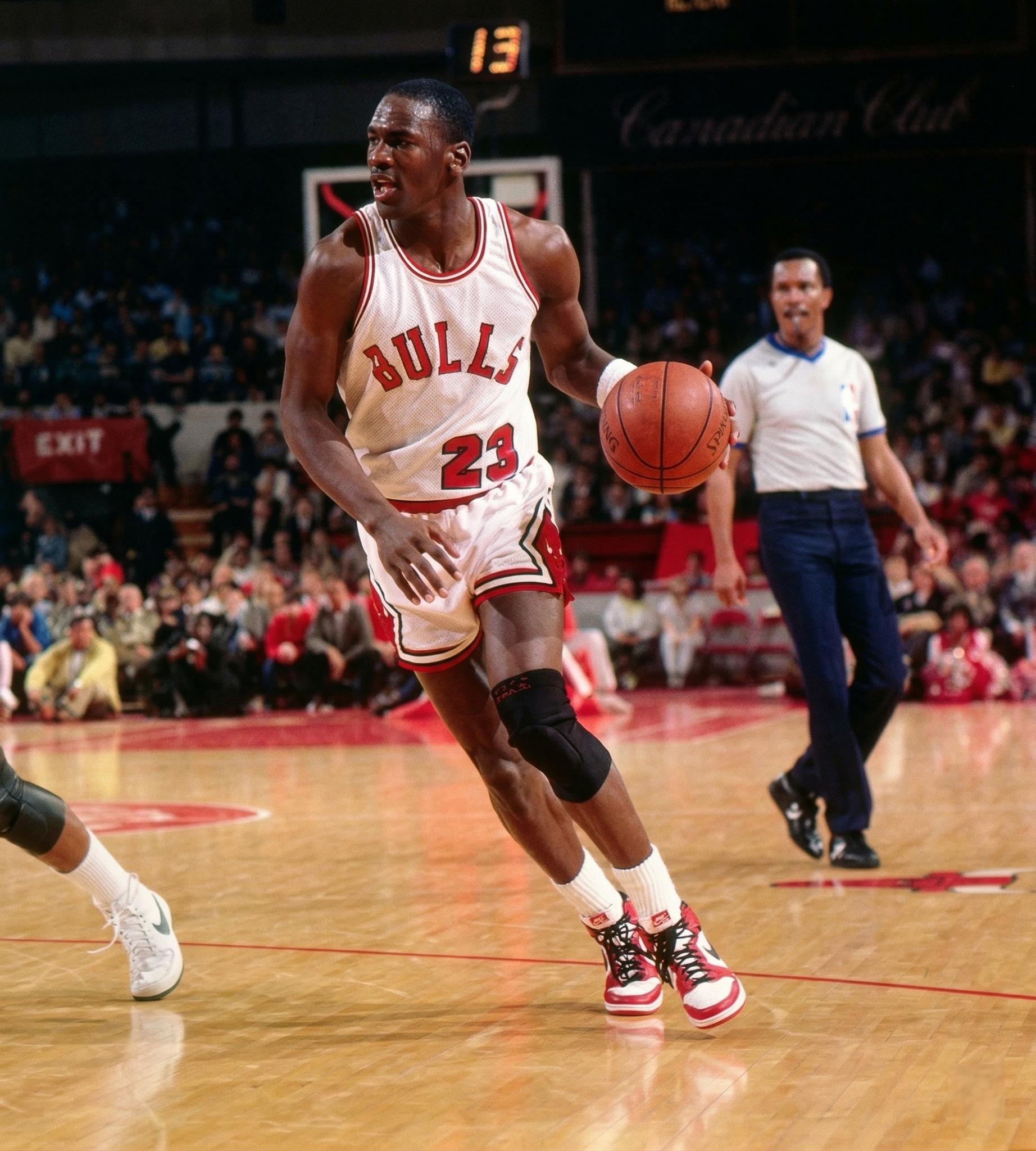 Rookie Michael Jordan, scanning the defense, orchestrating the 