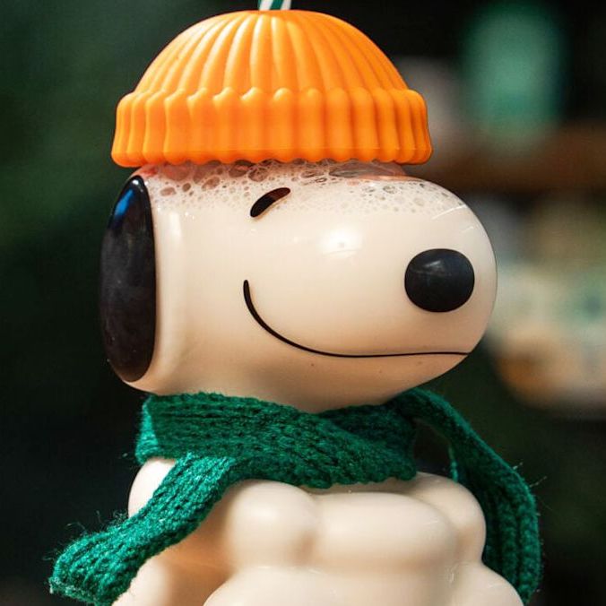 Snoopy fans, grab your coffee and go! ☕🐾 Starbucks has released