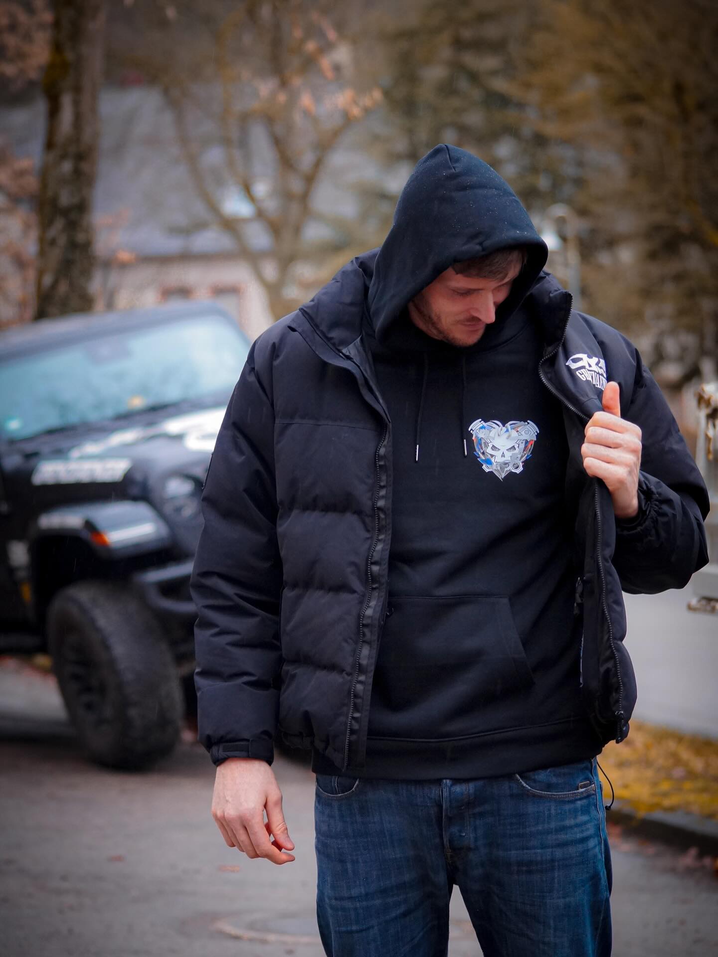 Werbung - 24h Special Hoodie now online ? @grenzgaenger