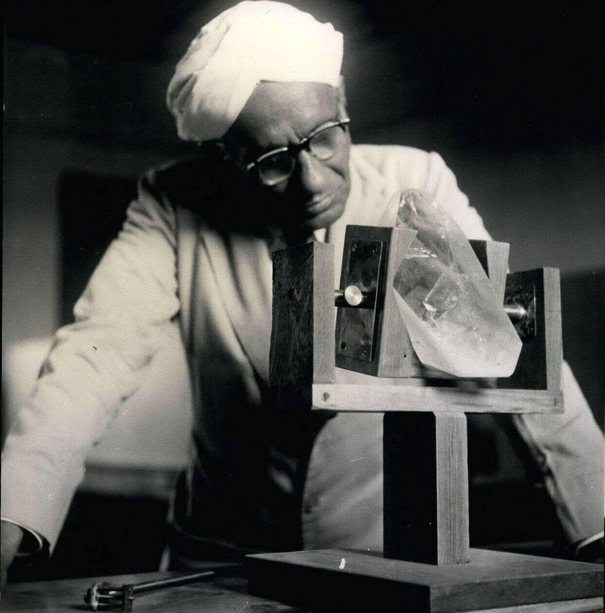 Ayushphy - Remembering Sir C.V. Raman today 🌼 On his death anniversary ...