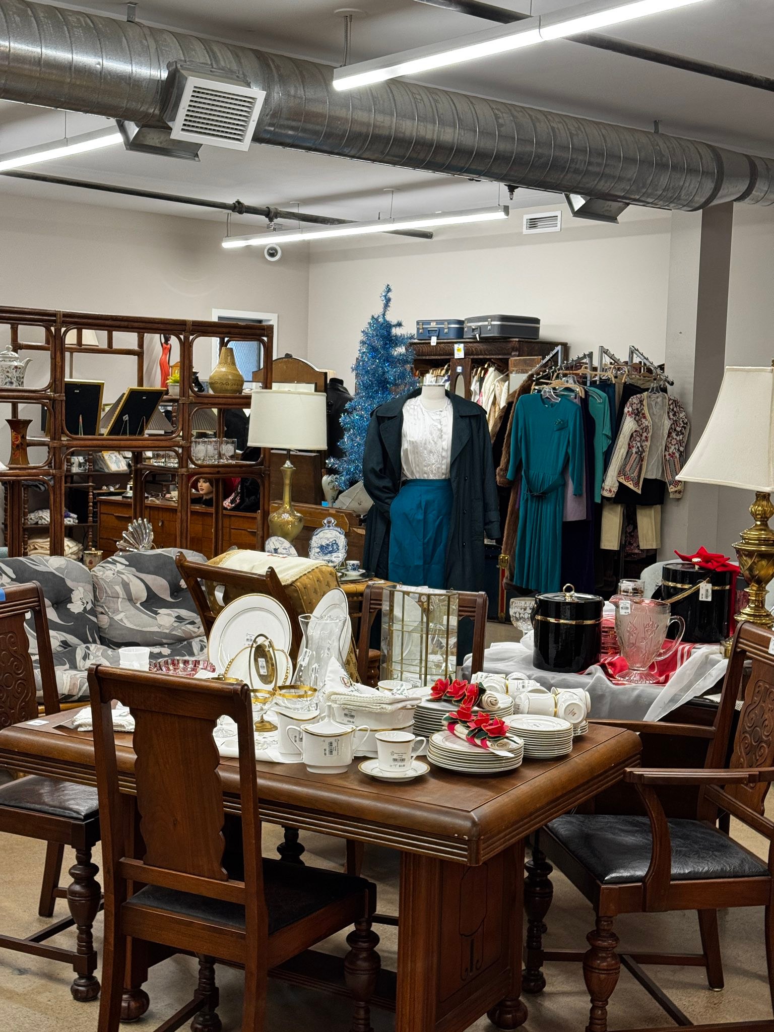 Kildonan MCC Thrift Shop... - Kildonan MCC Thrift Shop