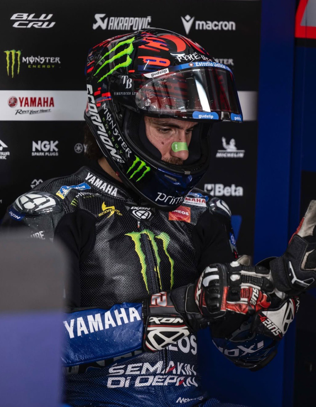Hyper - RIDER TALKS อเล็กซ์ รินส์ (Monster Energy Yamaha MotoGP) โชว์ ...