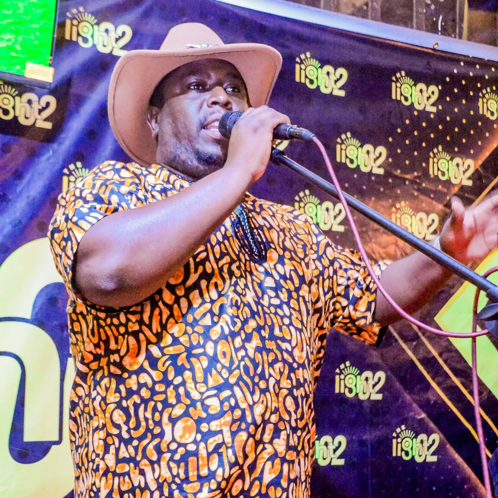 Use Earphones to watch this video Mike Rua Ako ndani ya Nyumba. Huyu ...