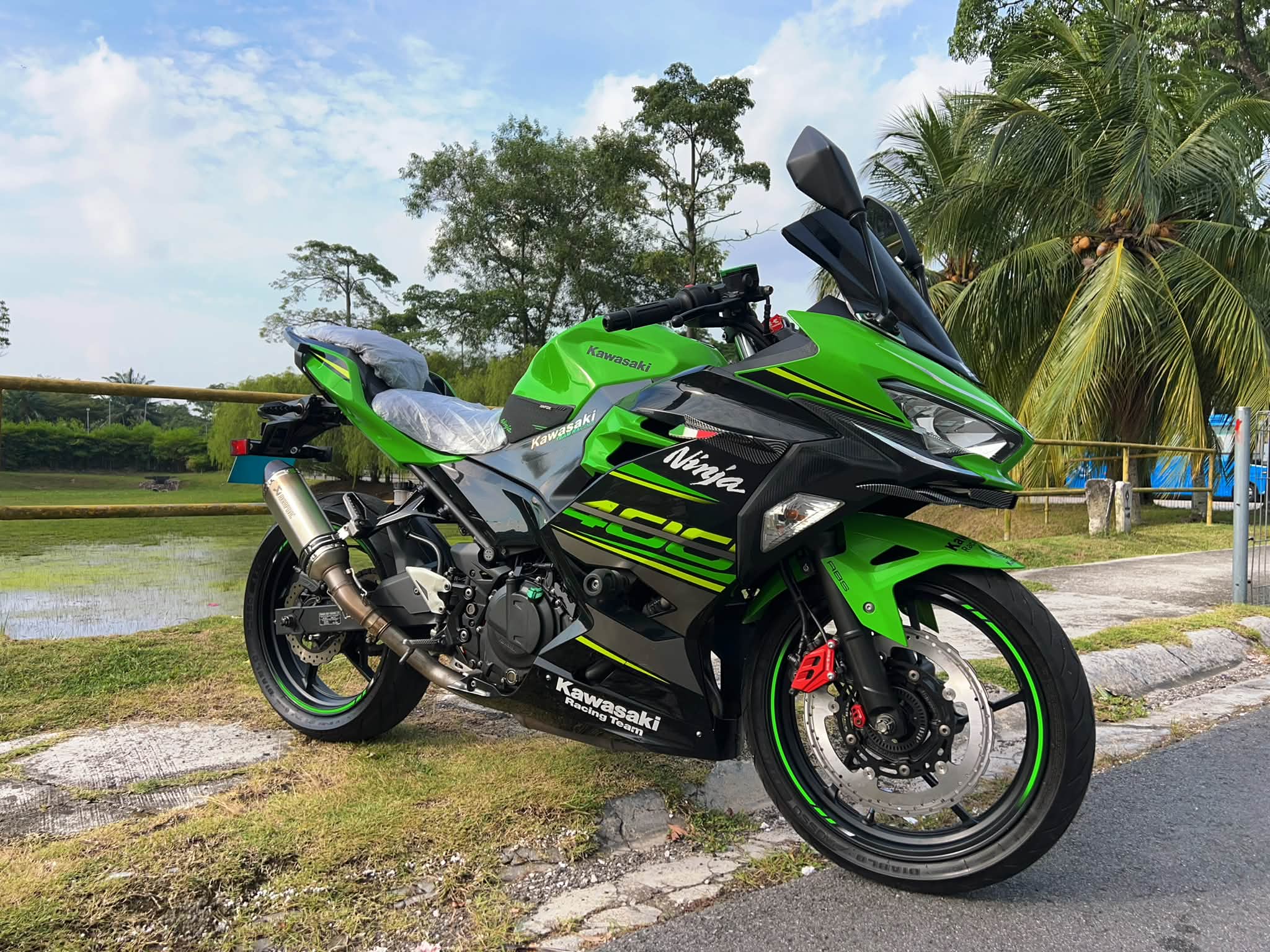 Lets_The_Good_Time_Rolls !! Used Kawasaki Ninja 400 SE ABS for