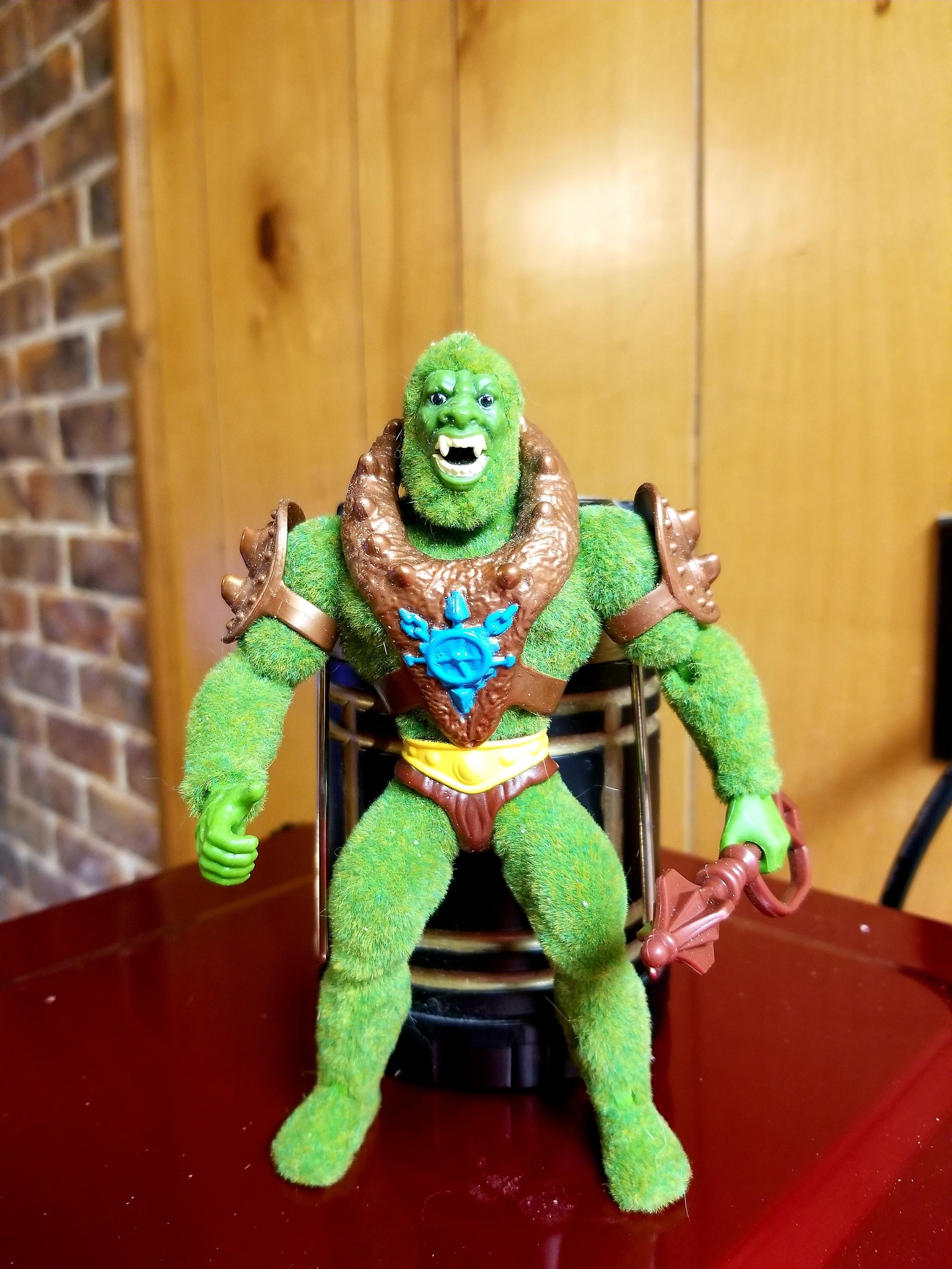 Pacco Armi MOTU He-Man – Armatura Gialla Beastman – Mattel – Usato