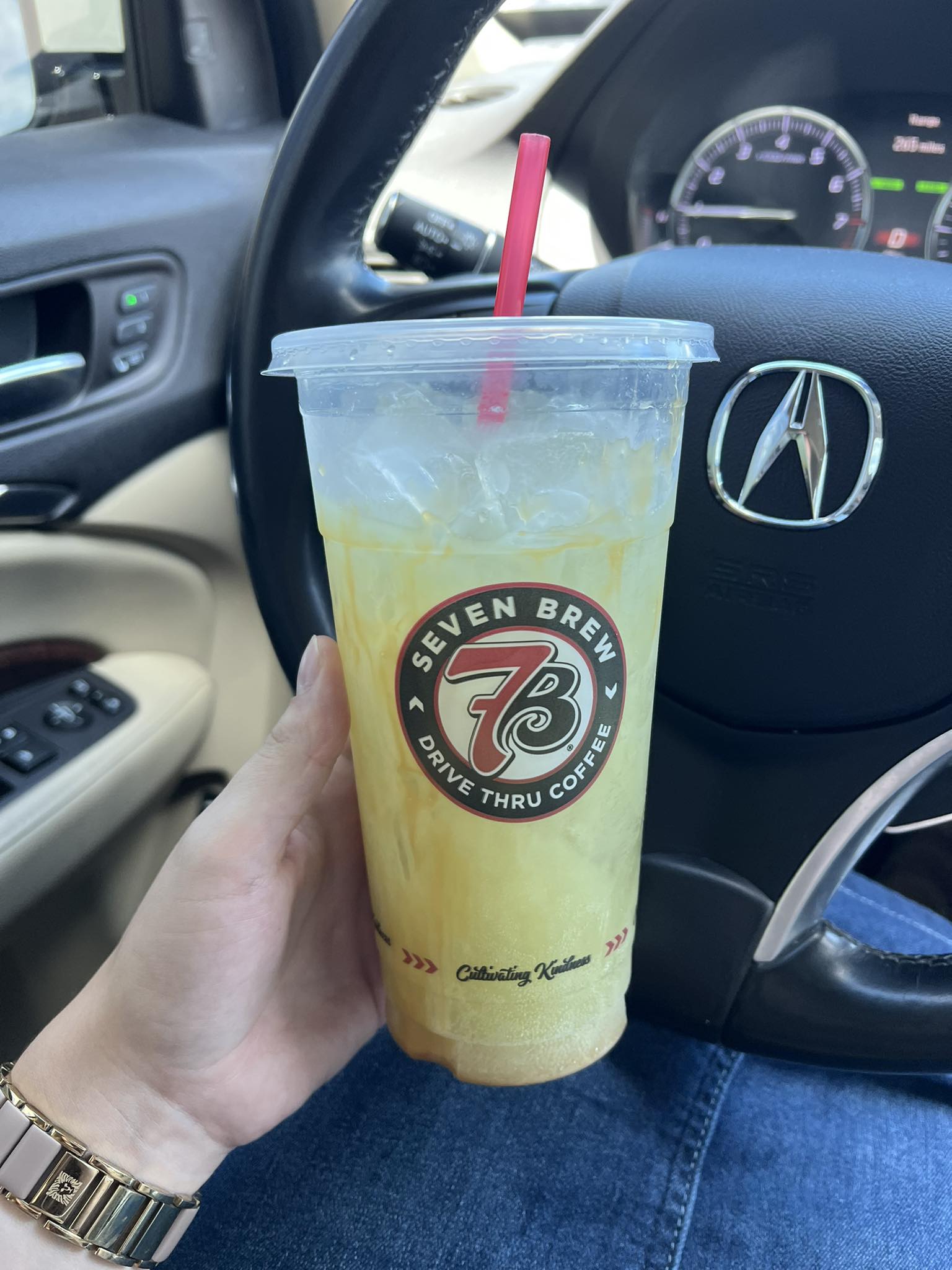 Kiwi,lime and Carmel 7 energy!! Sooo good!!! Taste kinda like