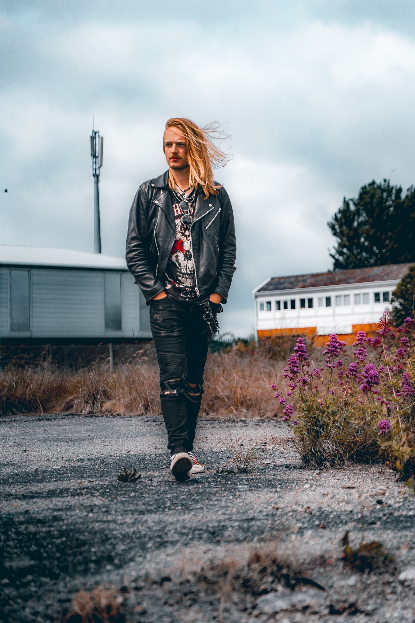 TOM R - Guitarist