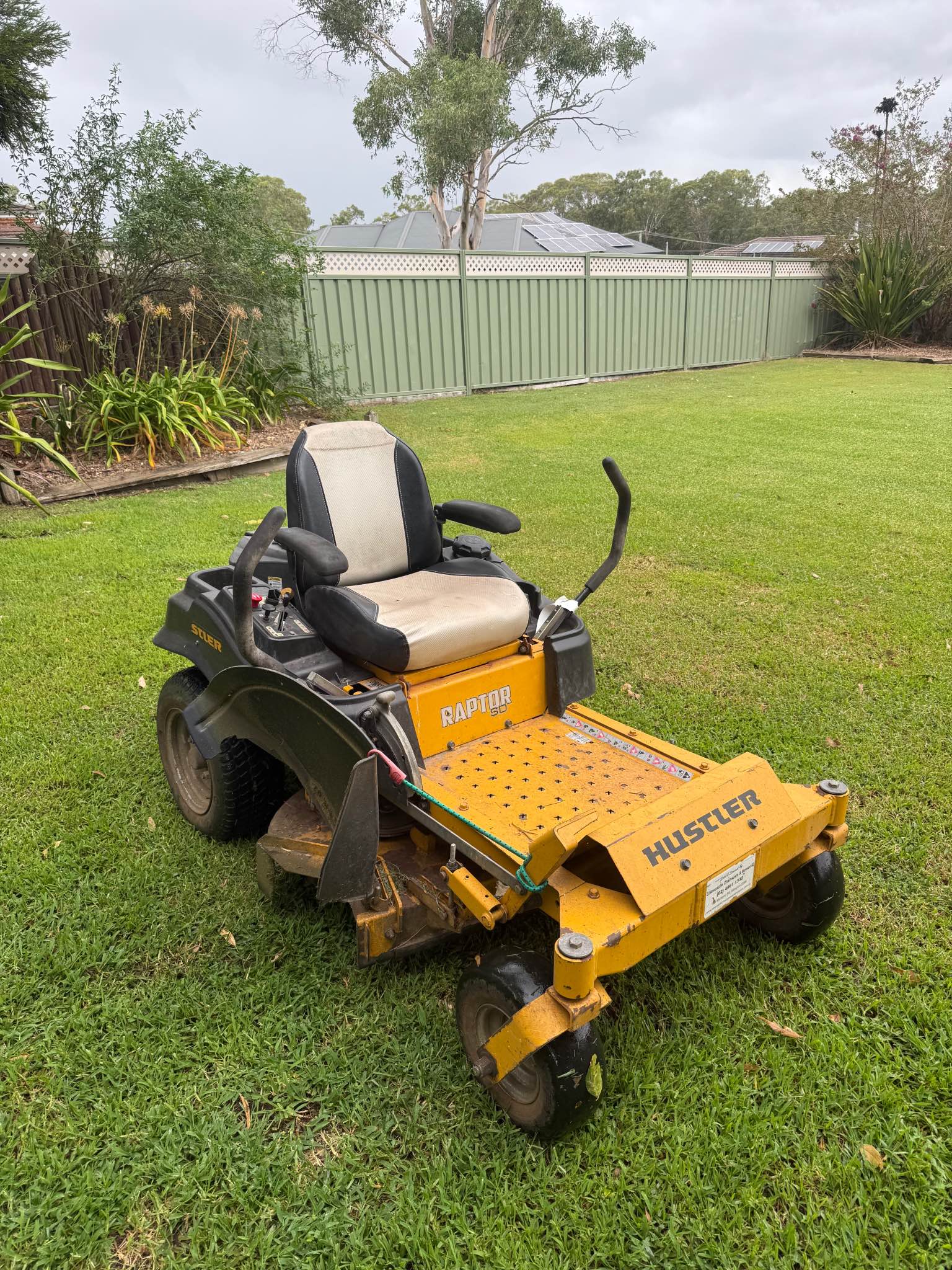 Hustler Raptor SD42 inch - Lawn Mowers - Nulkaba | Facebook Marketplace ...