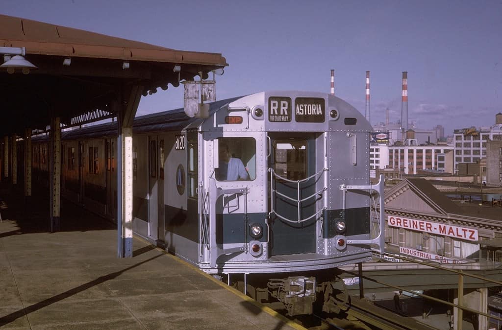 ONLY CLASSIC NYCTA SUBWAYS BUSES/LIRR/METRO NORTH and PATH and Moments ...