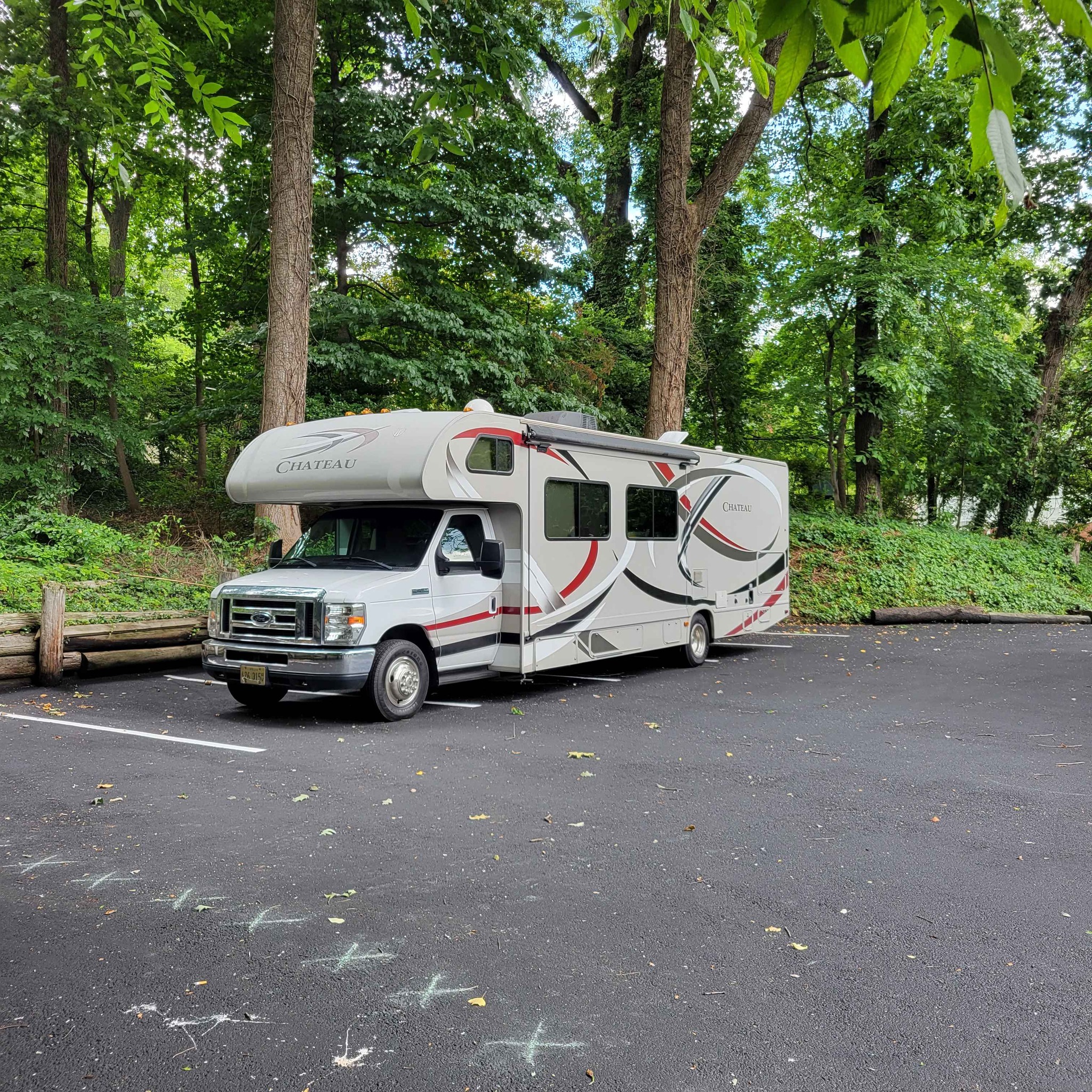 2014 Thor Motor Coach Chateau - RVs & Campers - Aviston, Illinois ...