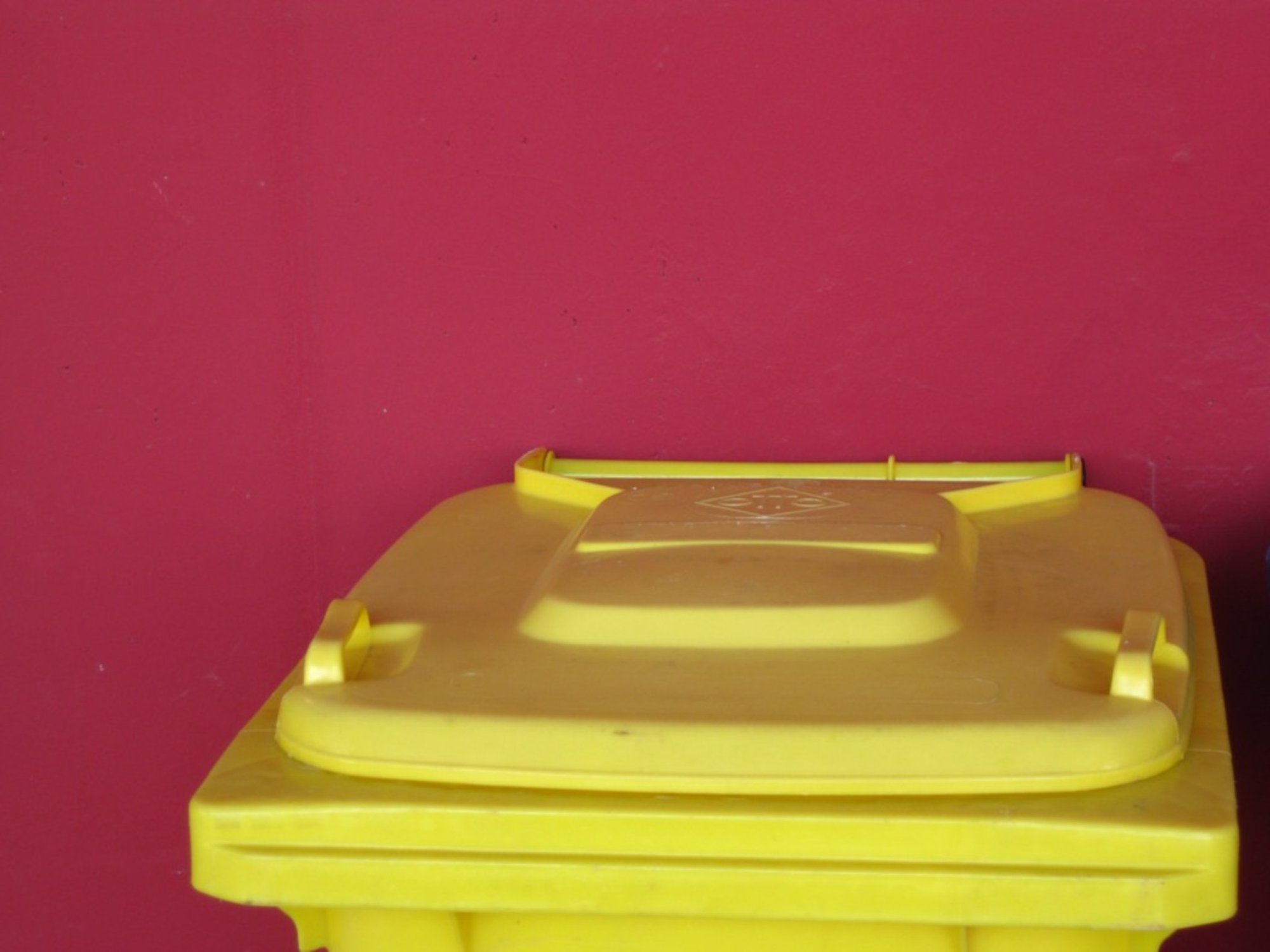 City - Trash Tip Tuesday: Stinky Garbage Hacks First, separately bag ...