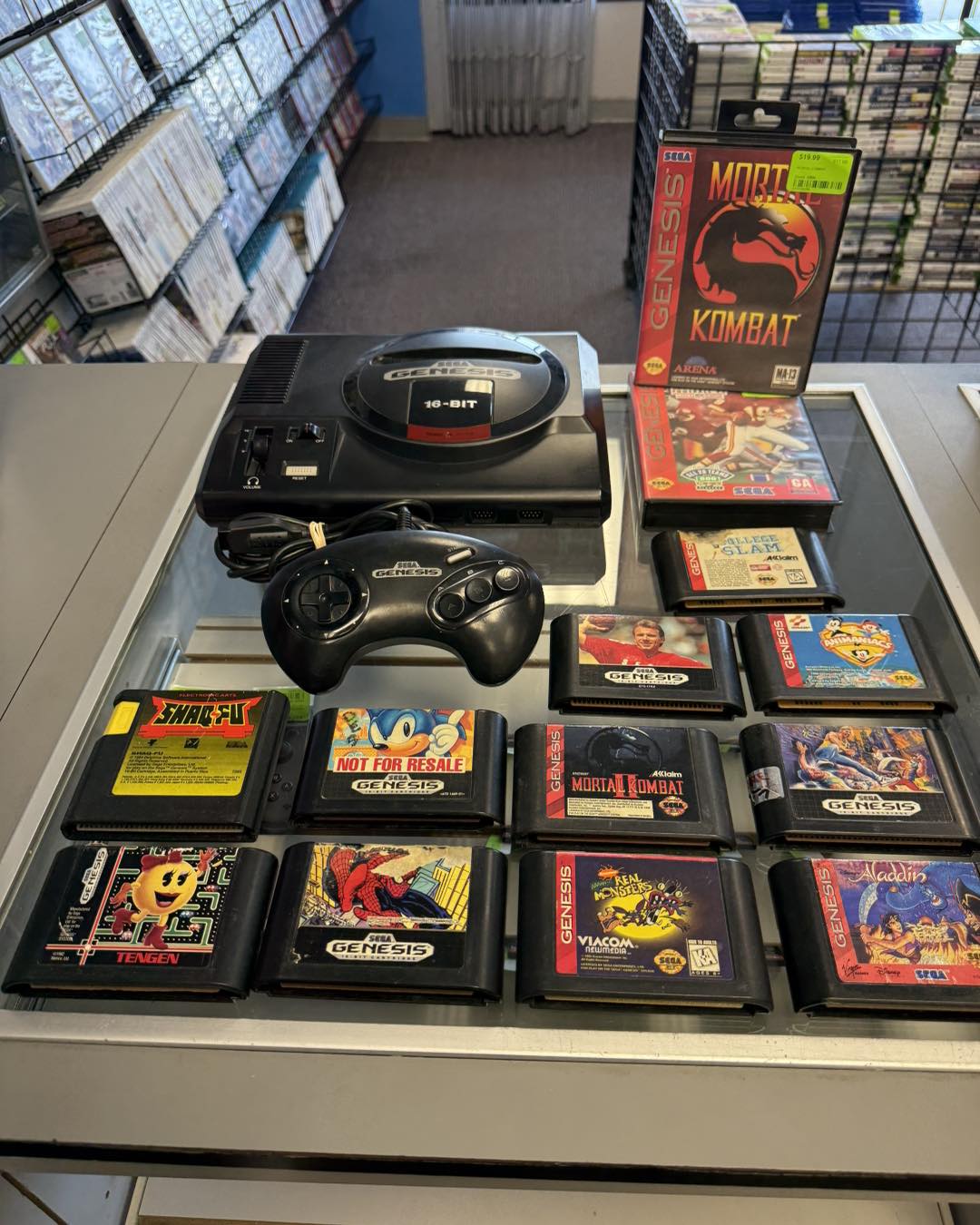 We are catching today 🤩 🤩 Lots of goodies! #Sega #Genesis