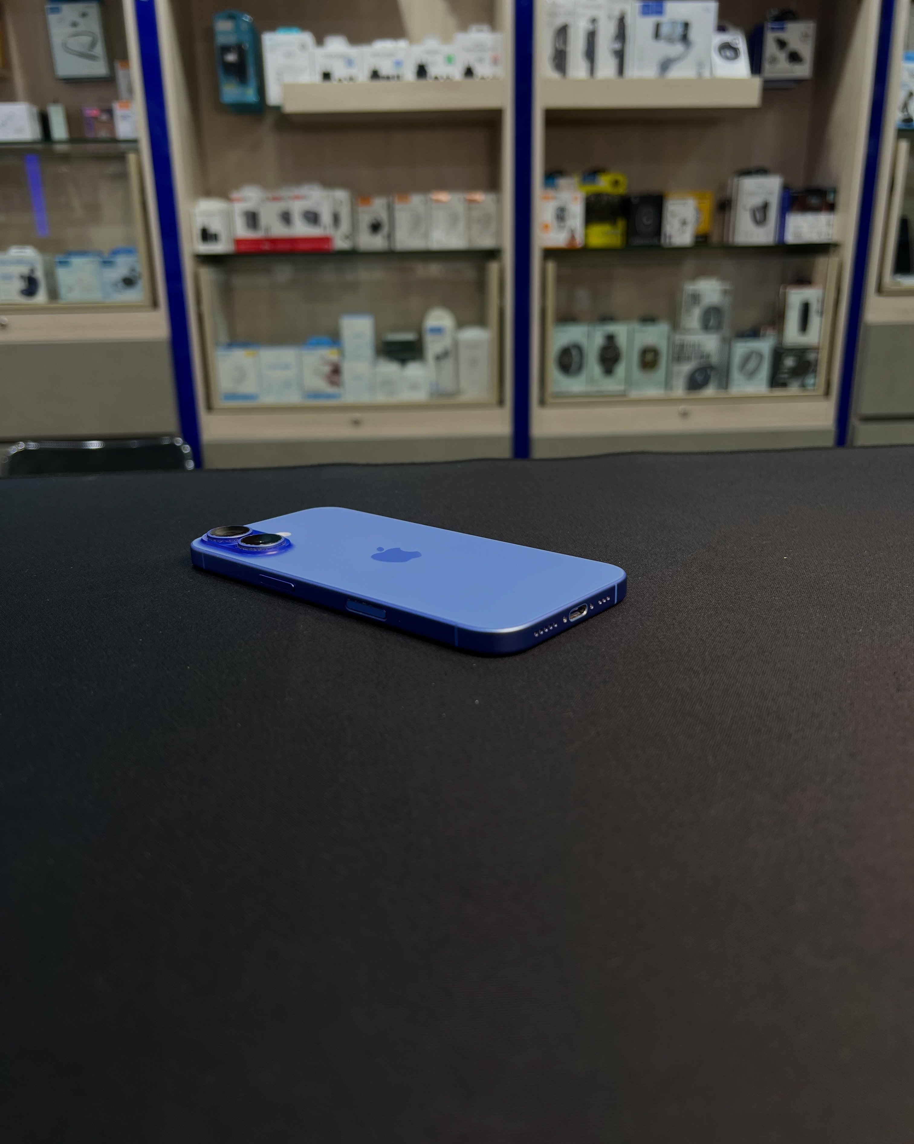 Used iPhone 16 256GB Ultramarine in a great condition: - 97 