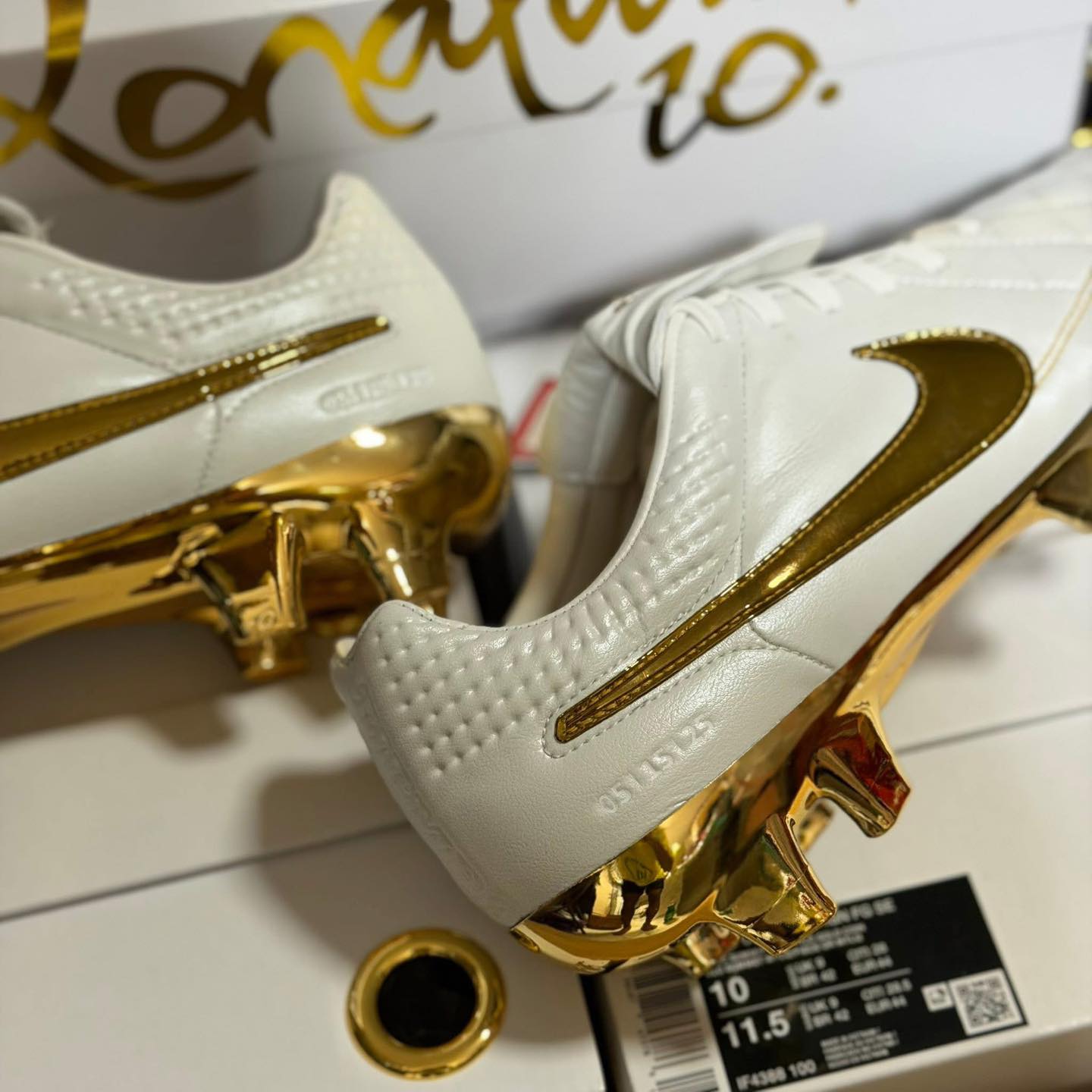 ?? R10 x Nike Tiempo Legend “Touch of Gold” ?? Special Edition 
