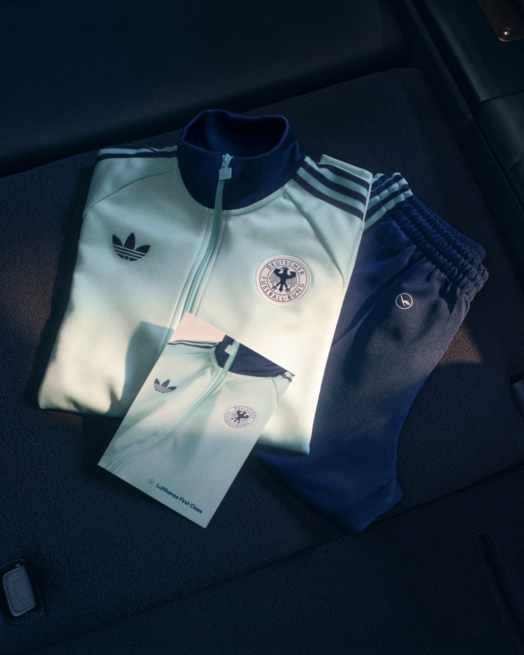 Let us introduce our exclusive Lufthansa First Class Tracksuit