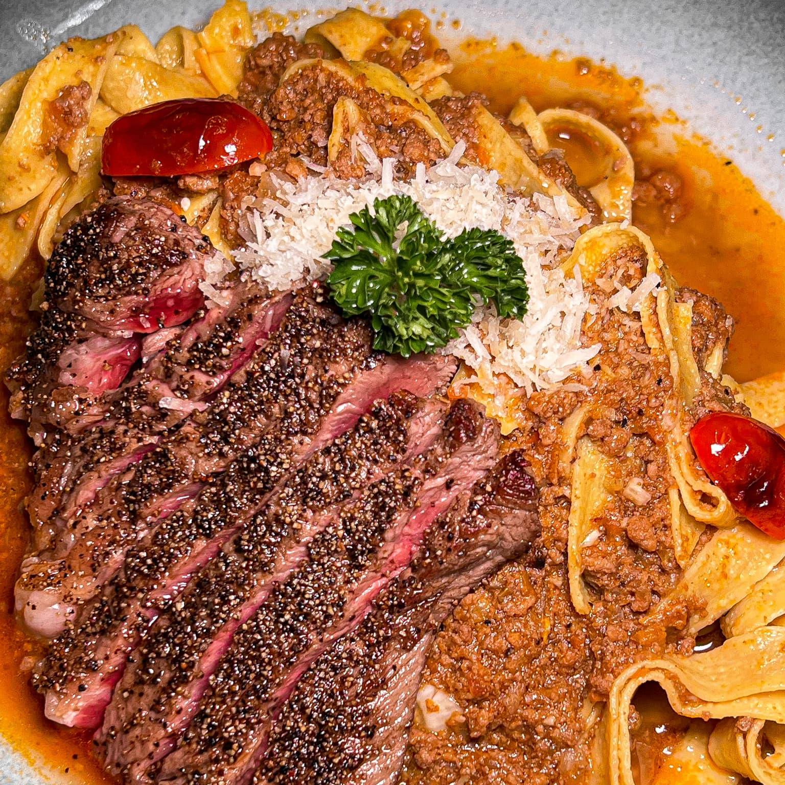 Beef Express - โบลองเนสเนื้อ มาลองได้เลย...