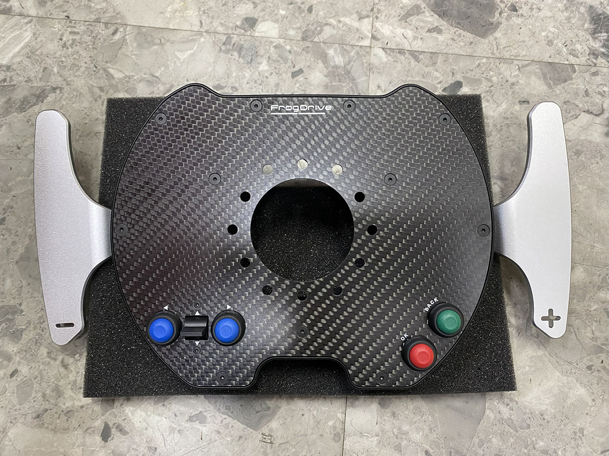 ZEAL - GR YARIS GXPA16 Frog Drive ステアリングスイッチケース取付 