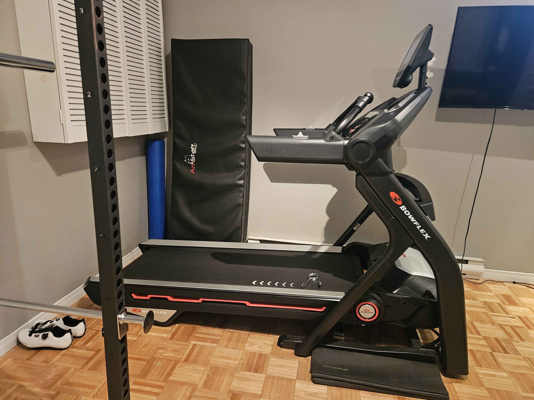 Tapis roulant - Cardio Equipment - Montreal, Quebec | Facebook ...