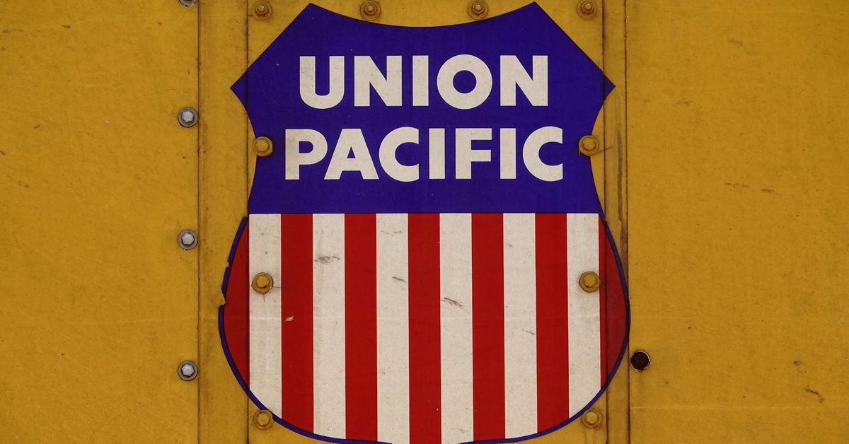Reuters - Union Pacific, Wabtec sign $1.2 bln locomotive modernization ...