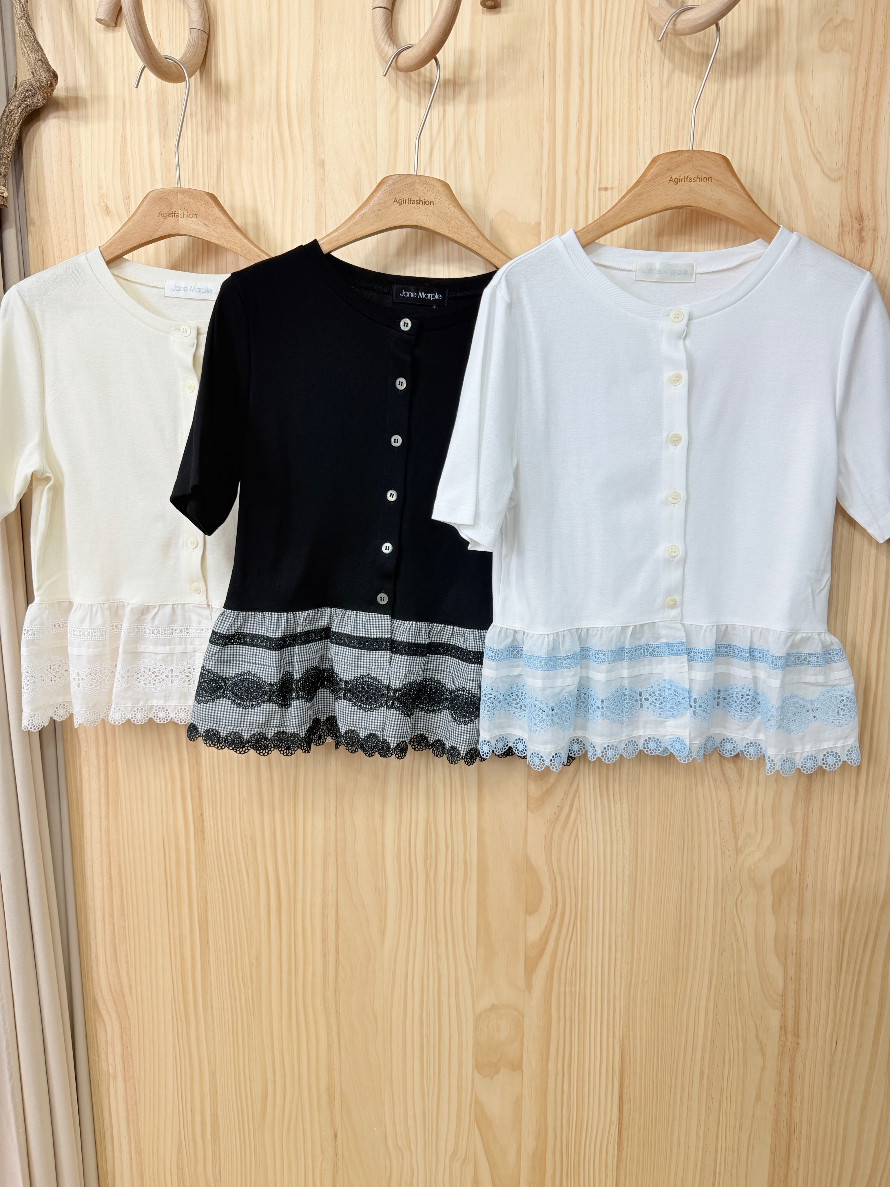 Jane Marple 喱士外套?? 28,380 yen ( wts 問價?） 胸36” 長22” 100 