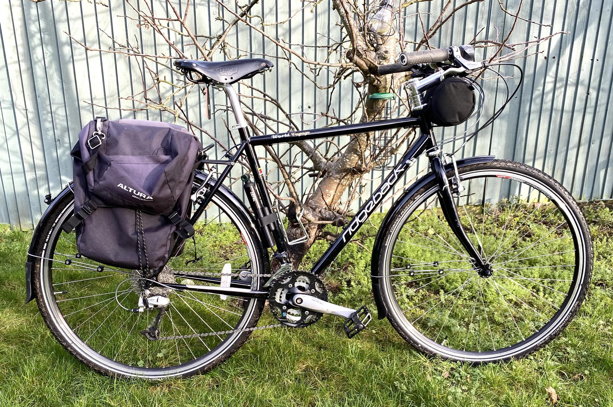 mtb sattel 14 cm Fahrradsattel Komfortsattel 28x14 Gepolstert Fahrradsitz City Trekk Handschuhe 