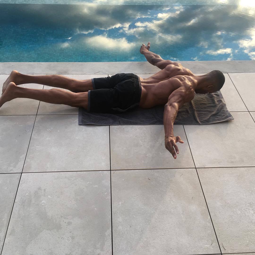 Optimus Physique - Exercises for good posture do not require gym ...