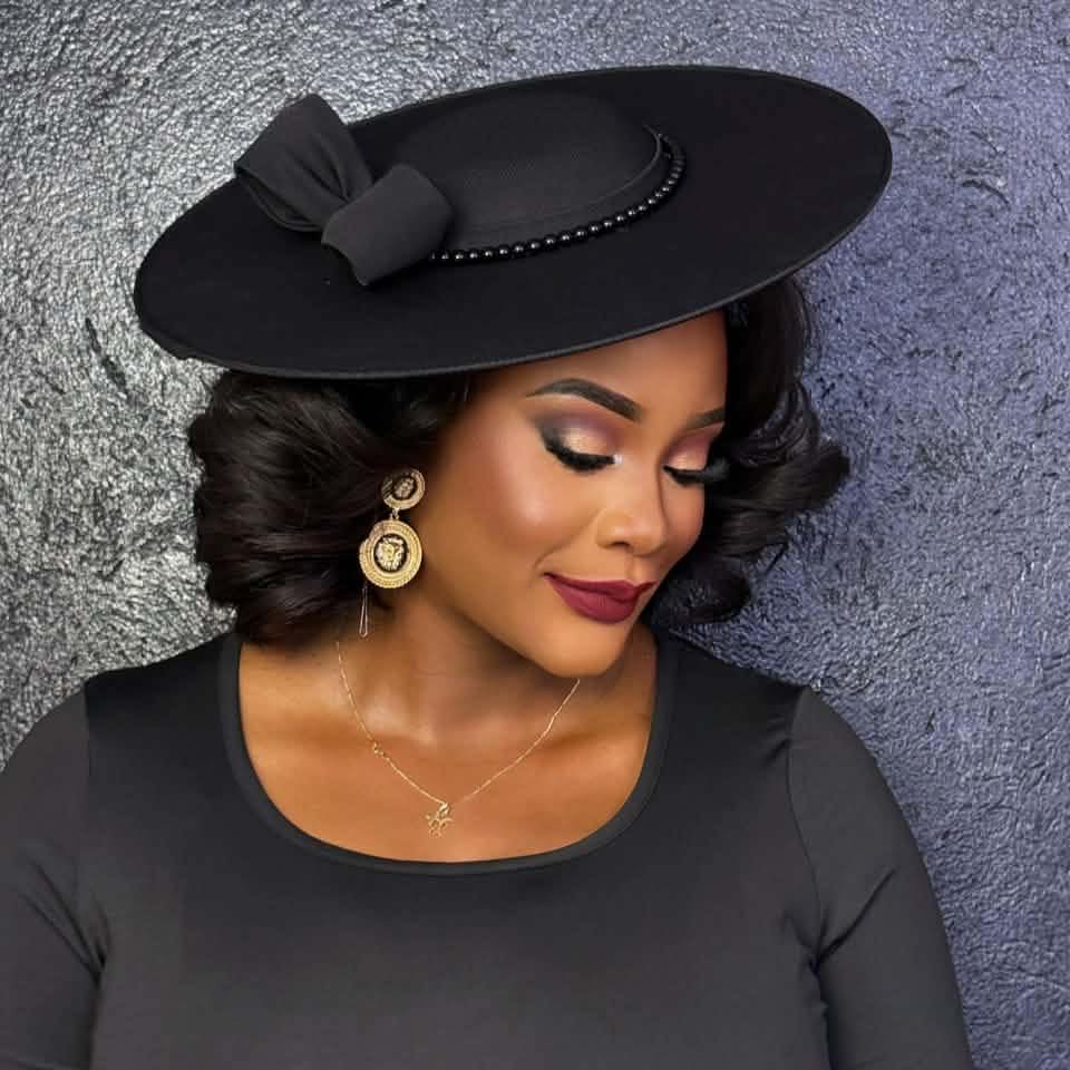 Client: I want a cream hat,simple but pretty🤍 Us: Show us the design ...
