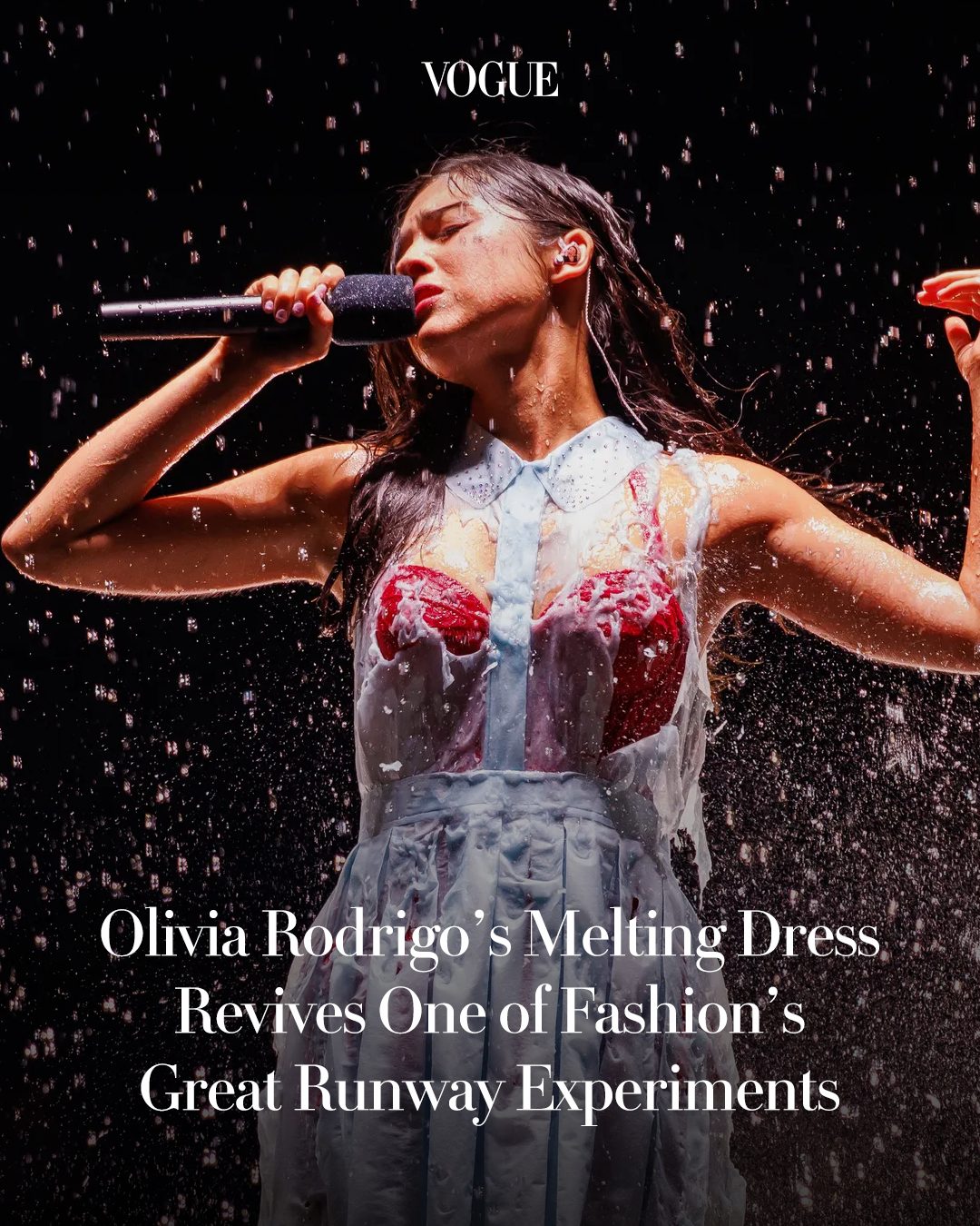 olivia rodrigo green dress deja vu 🔗: https://voguemagazine.visitlink.me/PB6JdC On the opening night of 