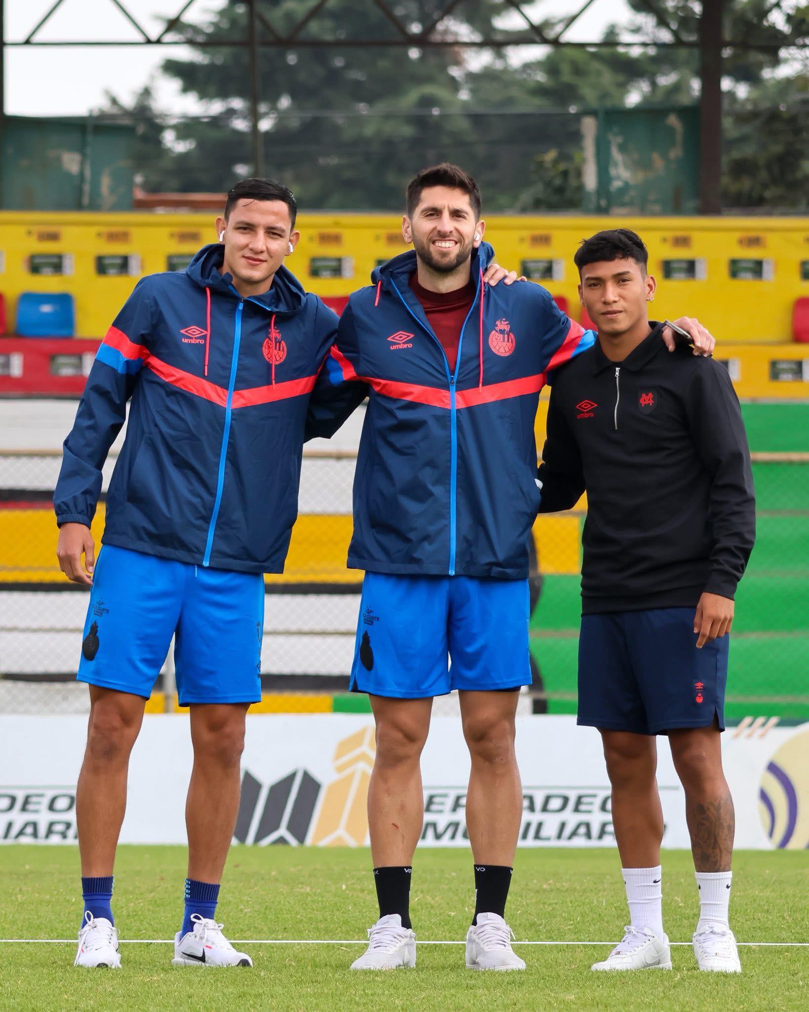 IMPARABLES 🔥... - Momentos Chileros Del Futbol Guatemalteco | Facebook