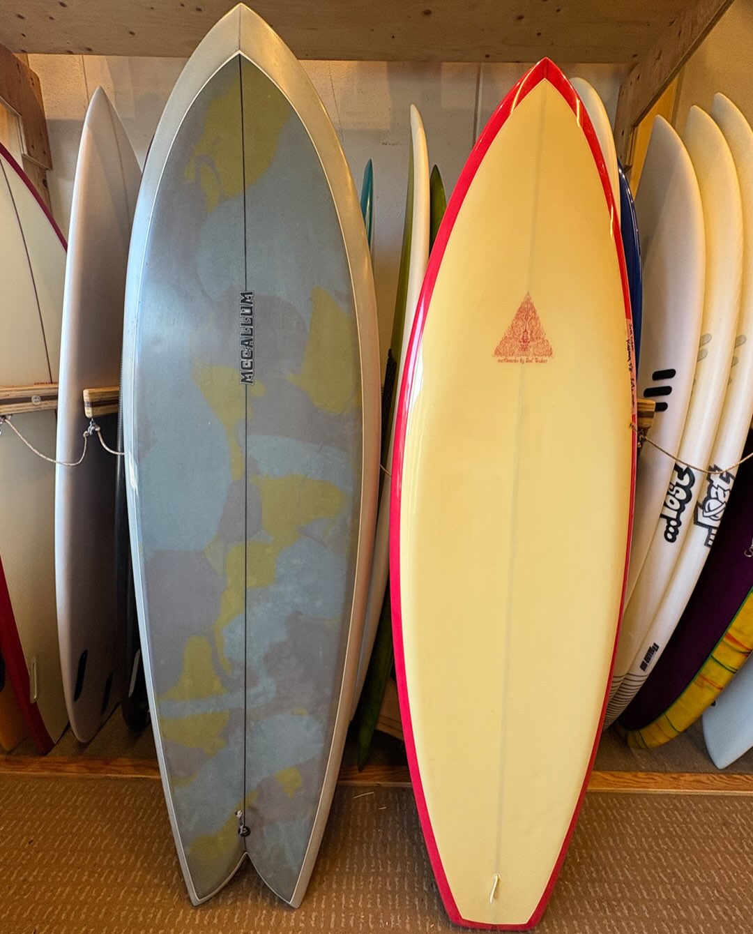 デッドクークス サーフボードから HELLCAT 5'7