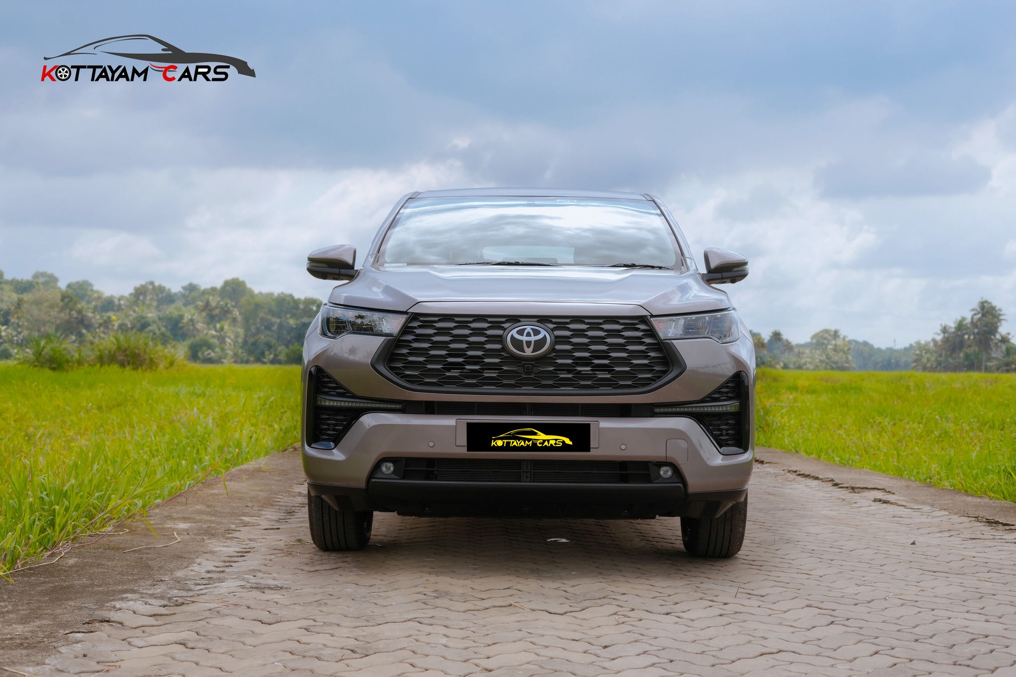Travel Kerala in comfort with the Toyota Hycross GX(O) 🚗 Enjoy