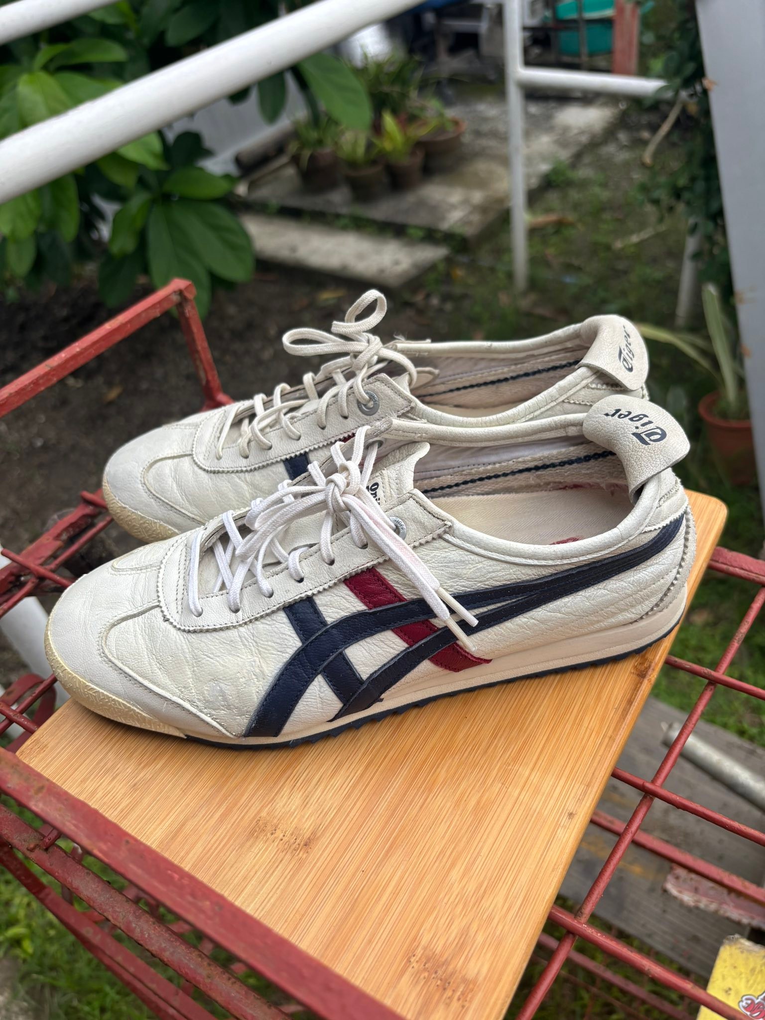 ONITSUKA TIGER MEXICO 66 SD size 7 womens, 24cm Used in good 