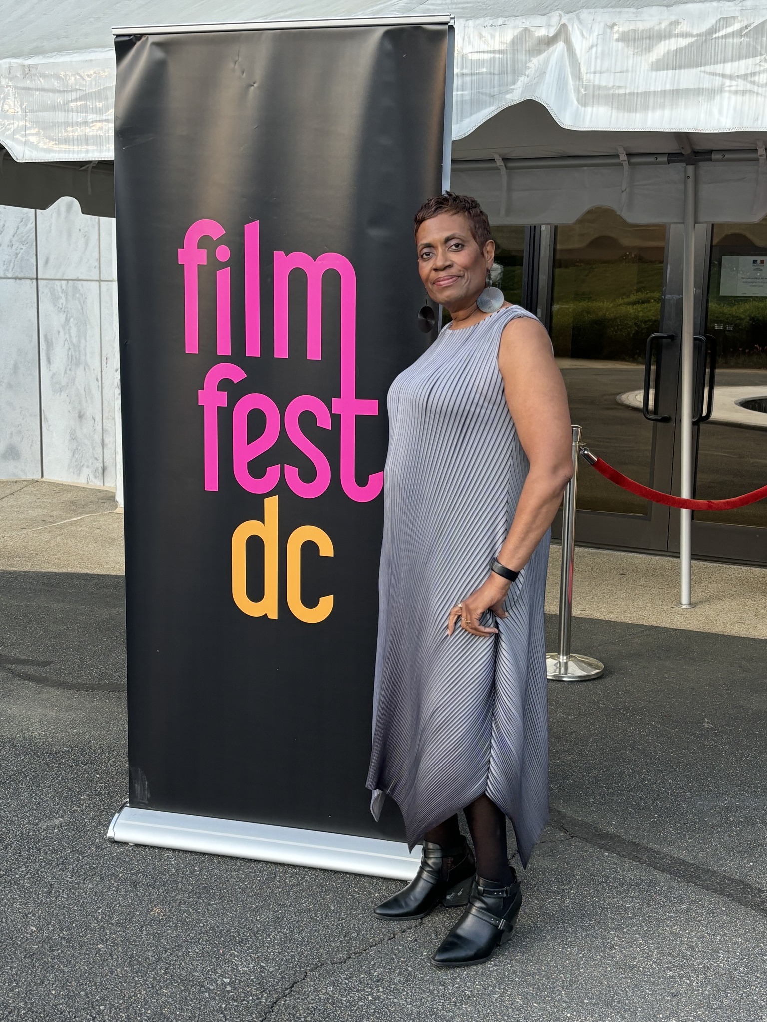 mal malloy black dress We are saddened to share the passing of a beloved member of the Filmfest DC community, Donné Malloy-Murray. For over 20 years, Donné volunteered with Filmfest DC as a theater manager and Size:IT46/XL