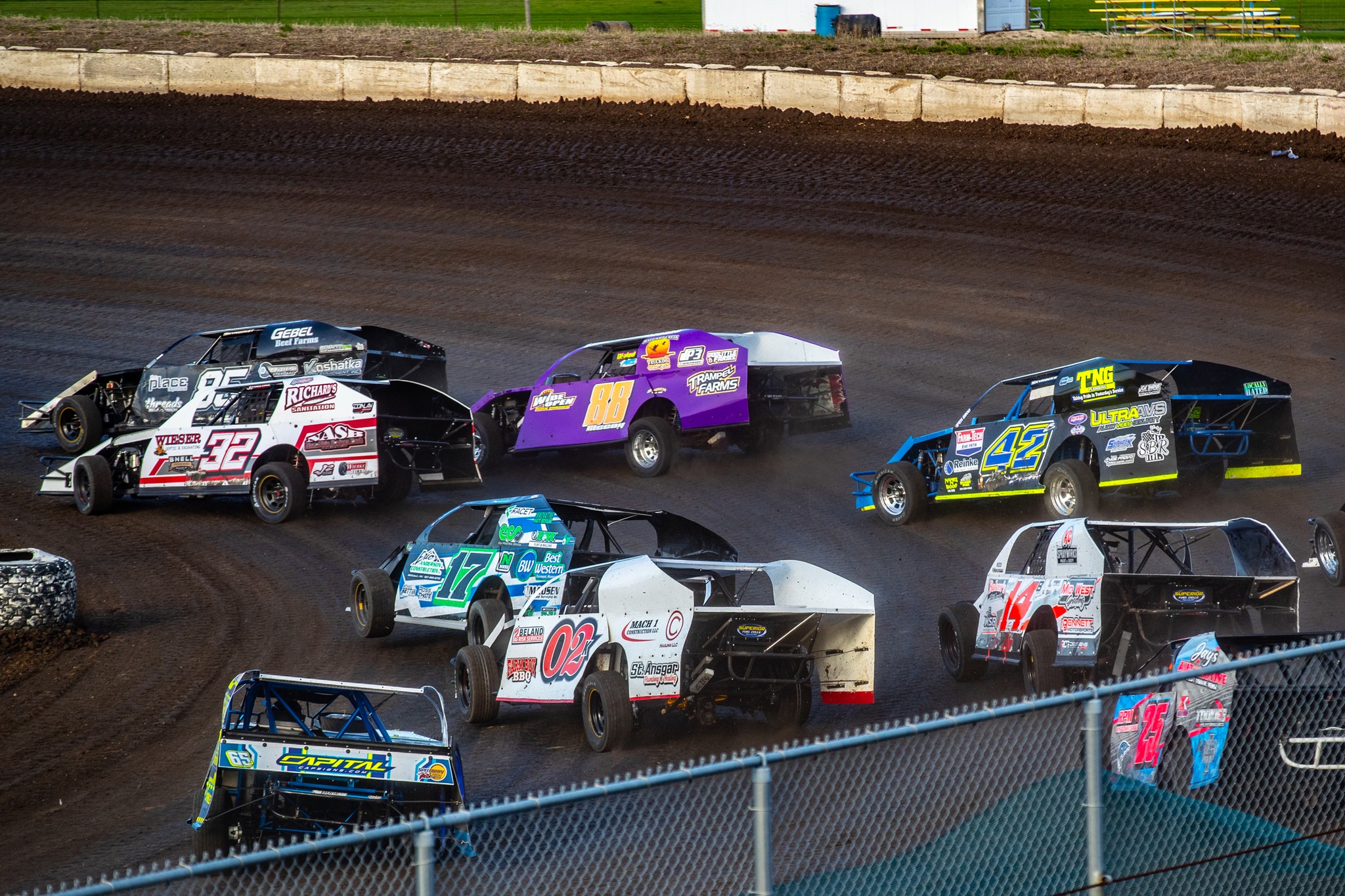 Some action shots of a few... - Mason City Motor Speedway | Facebook