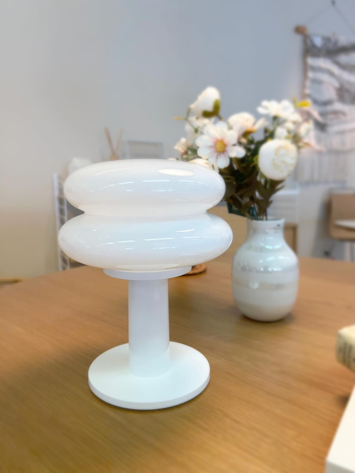 ILKW. | SNOWMAN 15 ポータブルランプ? コードレスだから、好きな場所 