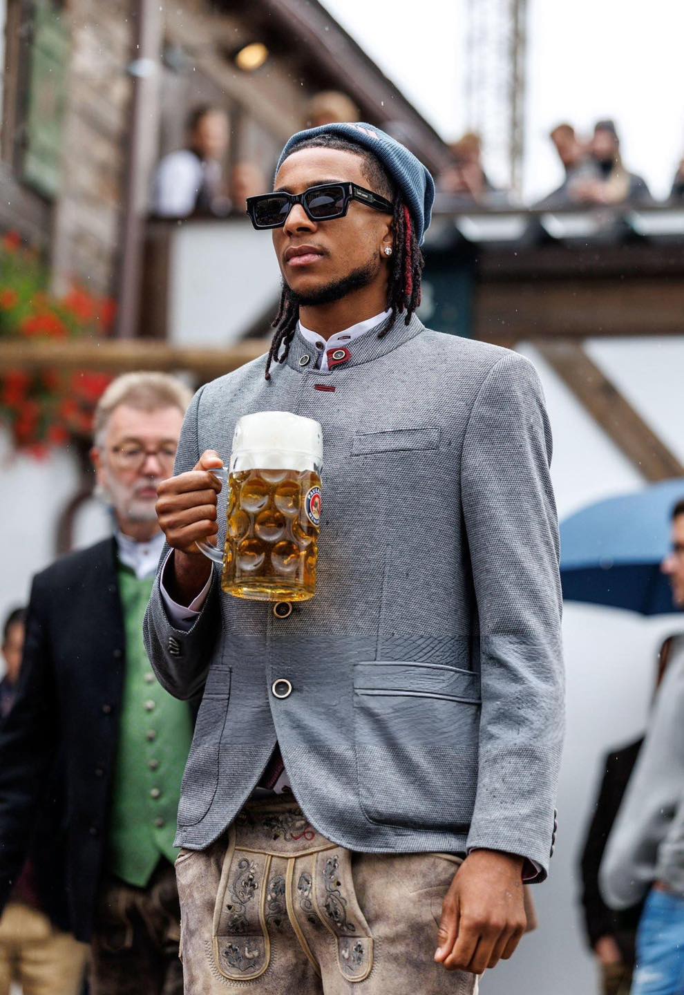 Fabrizio - Olise at the Oktoberfest. Definition of COLD. 🥶🍻 | Facebook