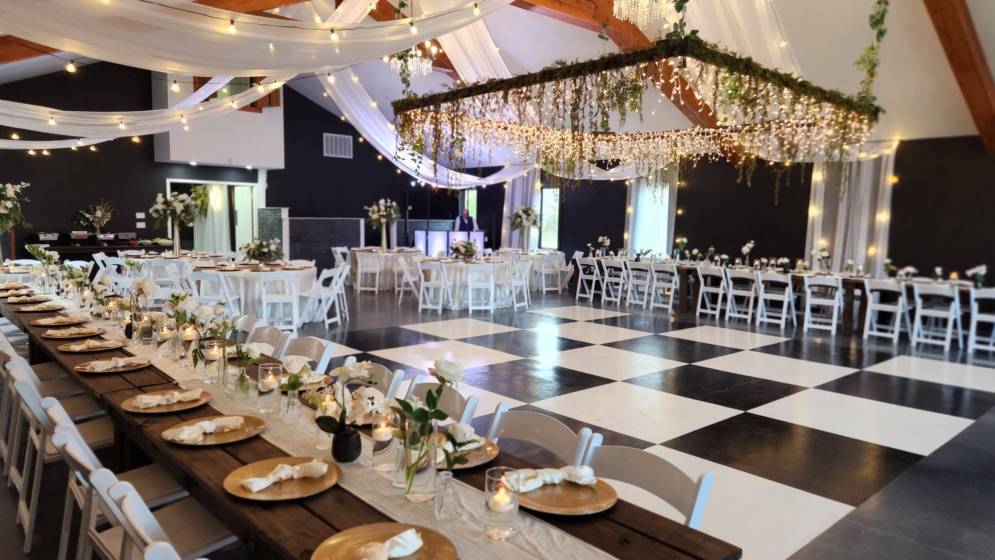 The Royal Ridge Barns added a new... - The Royal Ridge Barns